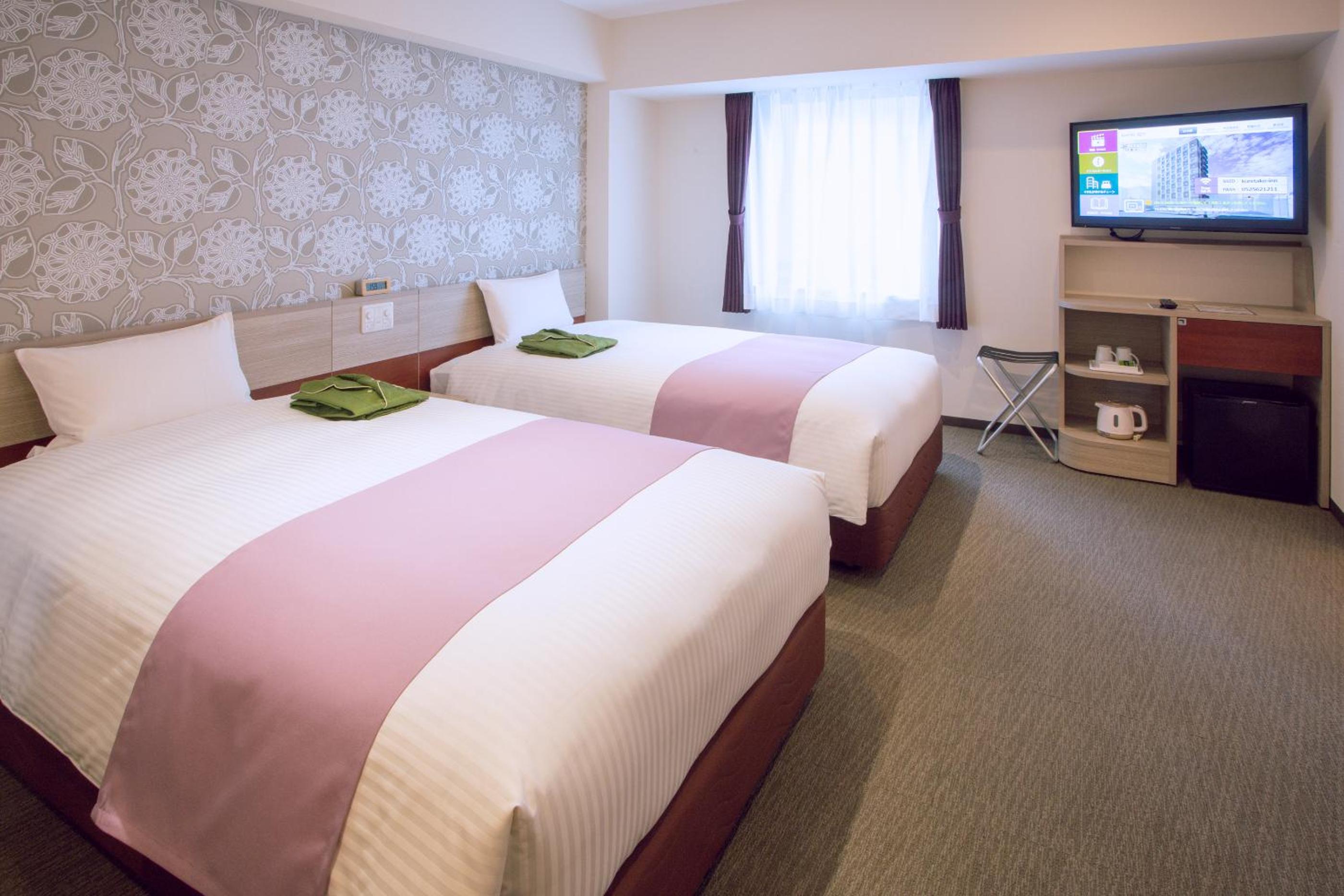 Twin Room - Non-Smoking - Photo 5