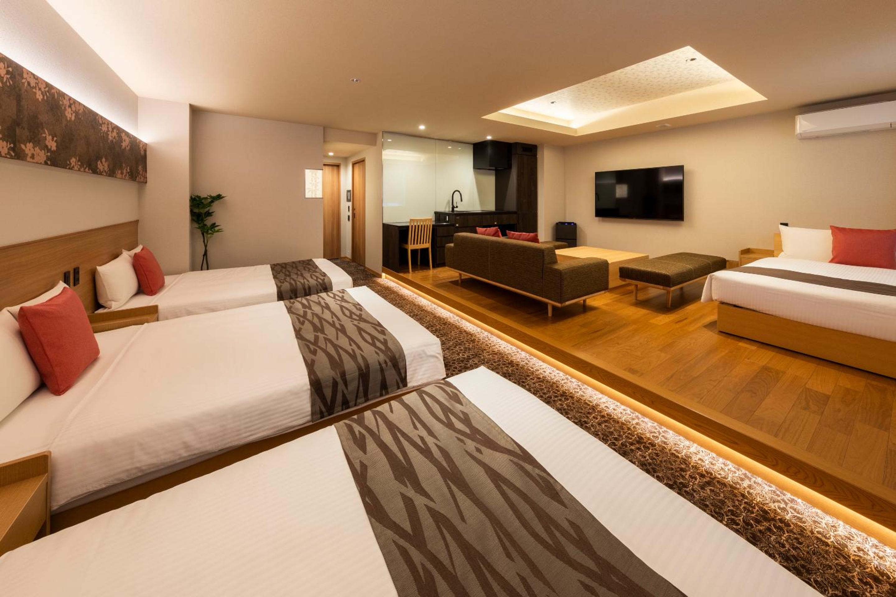Family Suite - Photo 6