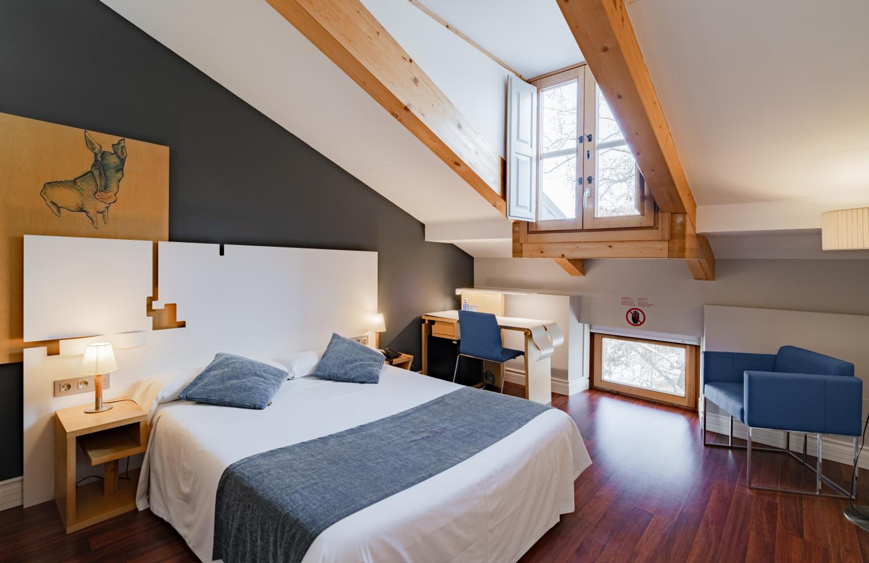 Habitación Estándar con Cama Queen