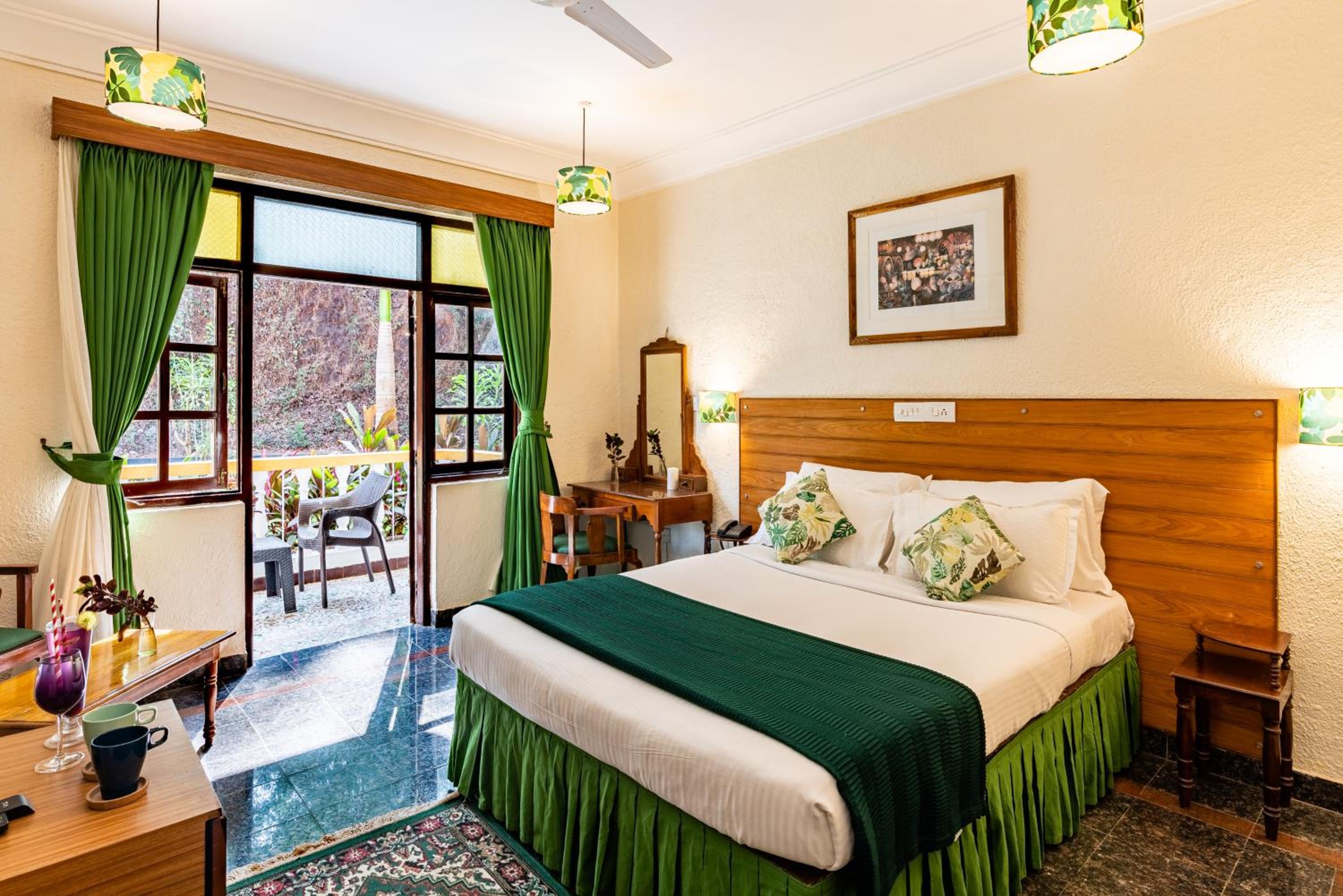 Deluxe Room with Garden View - Photo 1