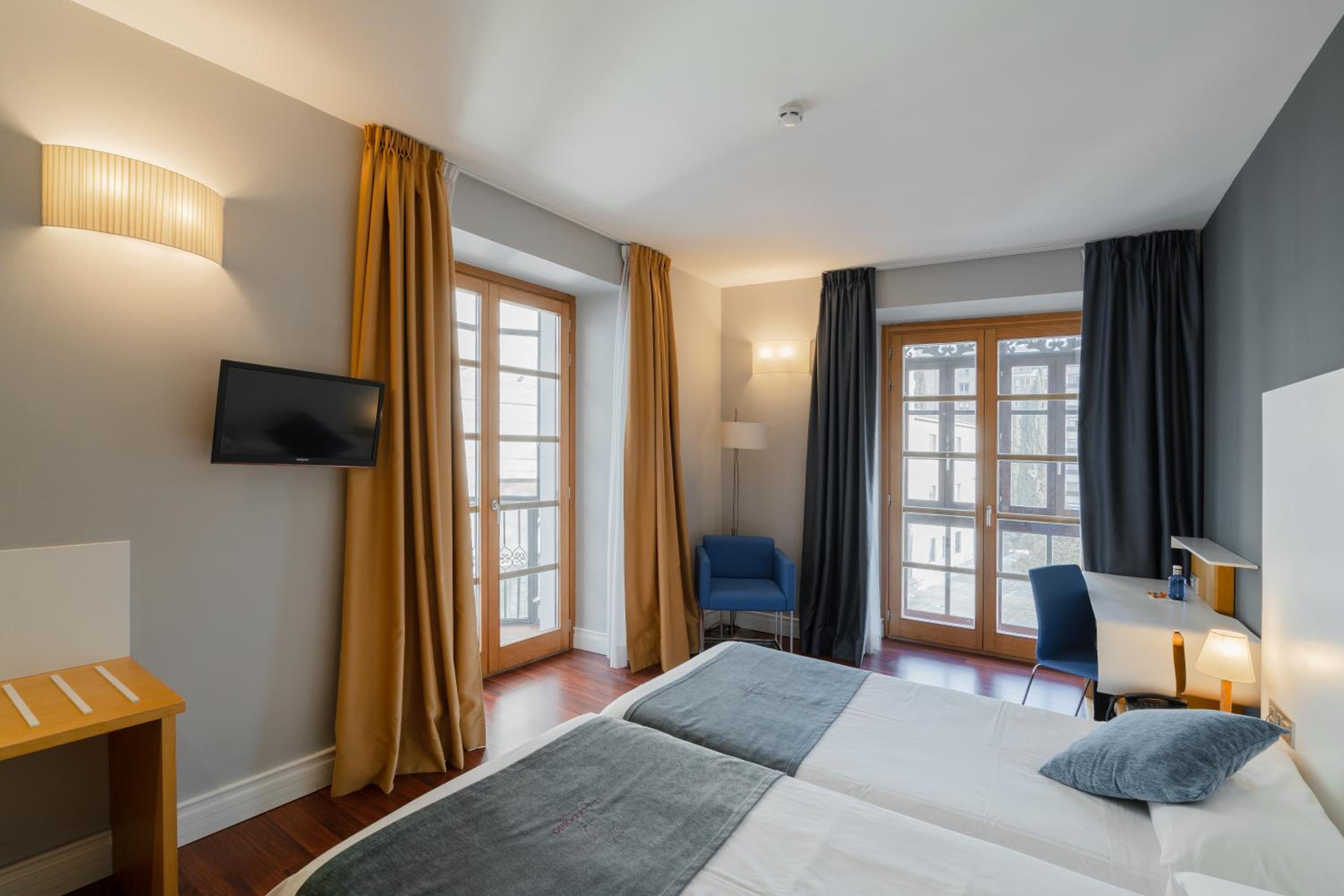 Habitación Doble con Vista a la Ciudad