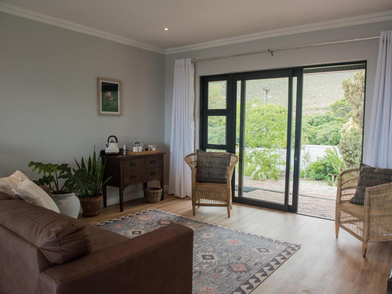 Double Room (No Hot Tub) - Photo 6