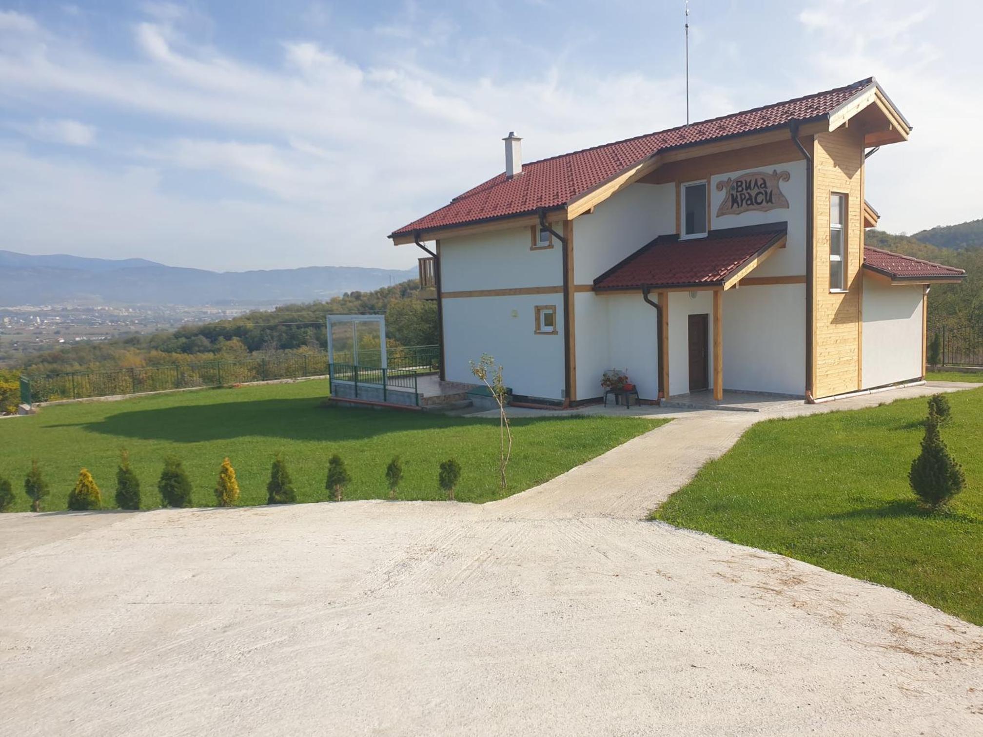 Three-Bedroom Villa - Photo 32