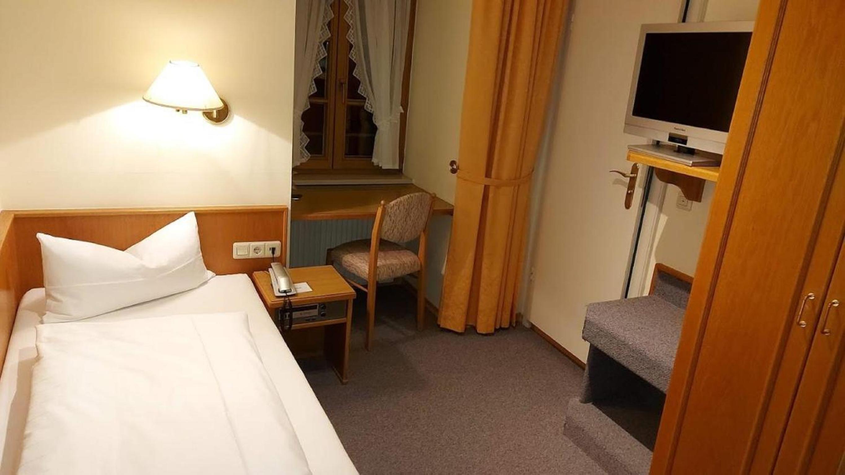 Single Room photo 1