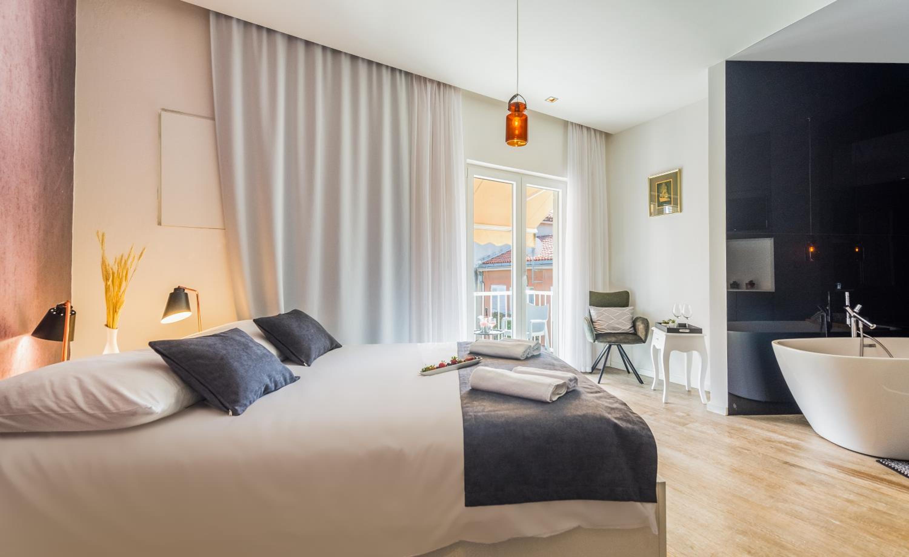 Double Room with Private Bathroom