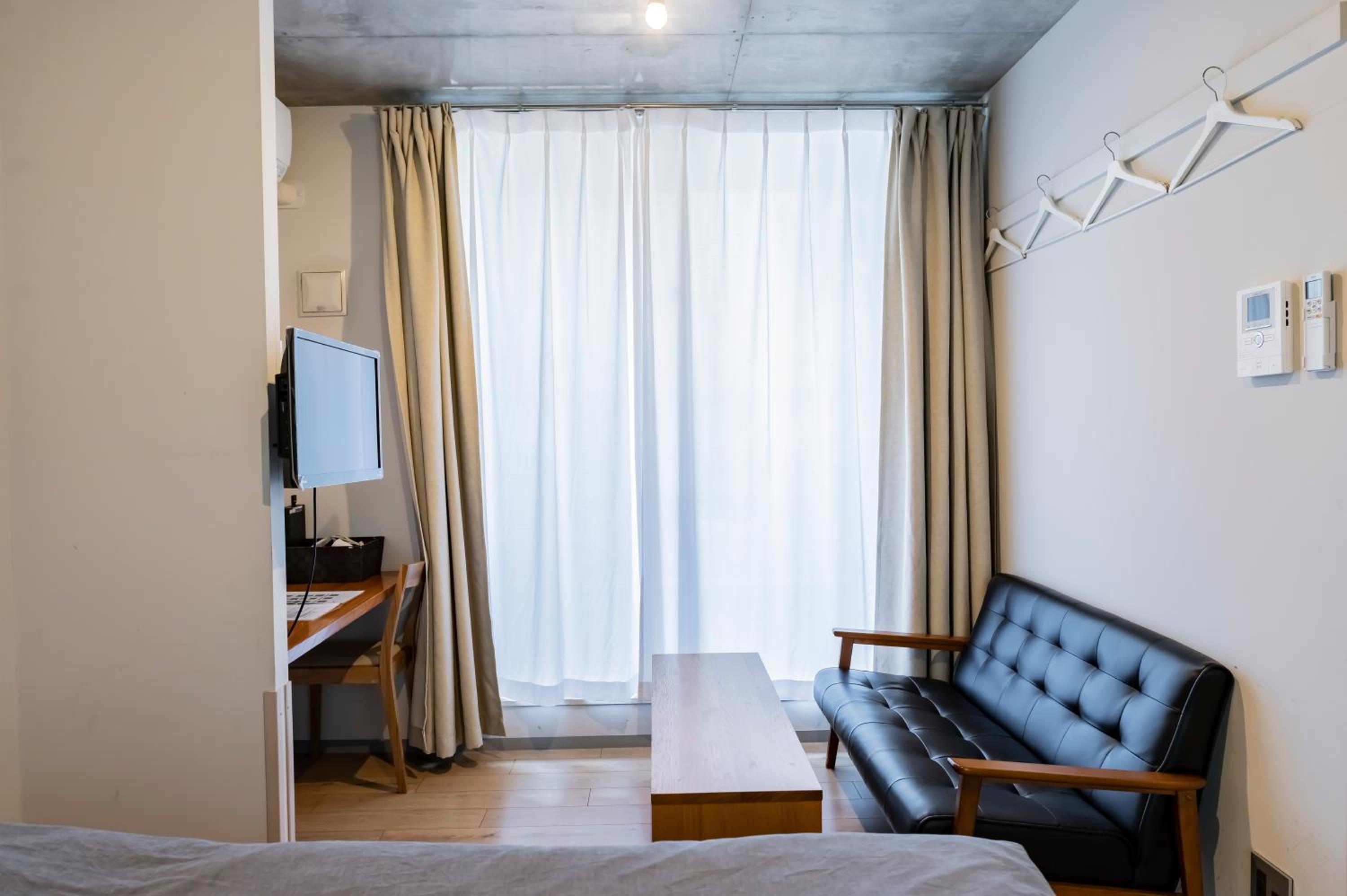 Budget Double Room photo 3