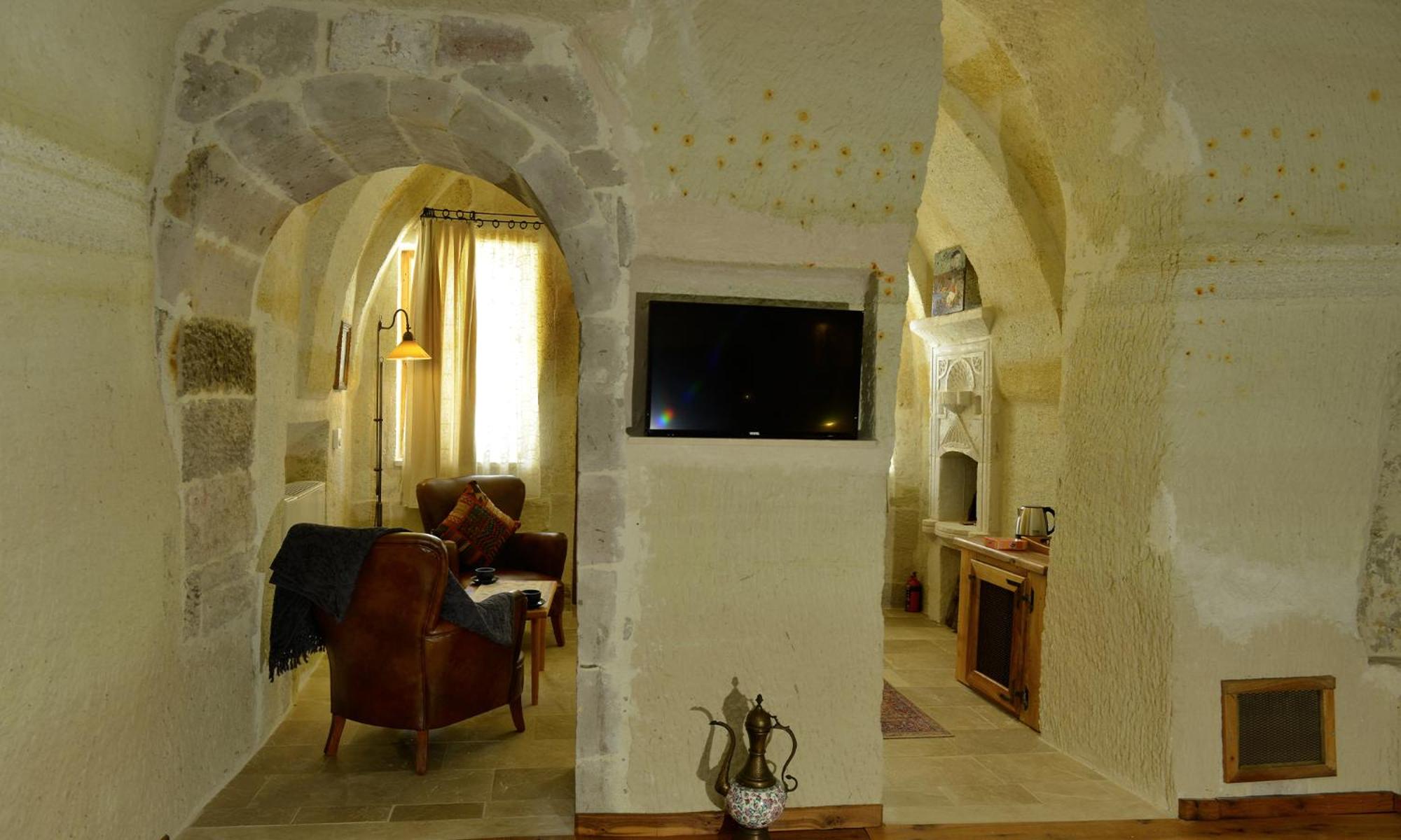 Deluxe Double Room - Photo 19