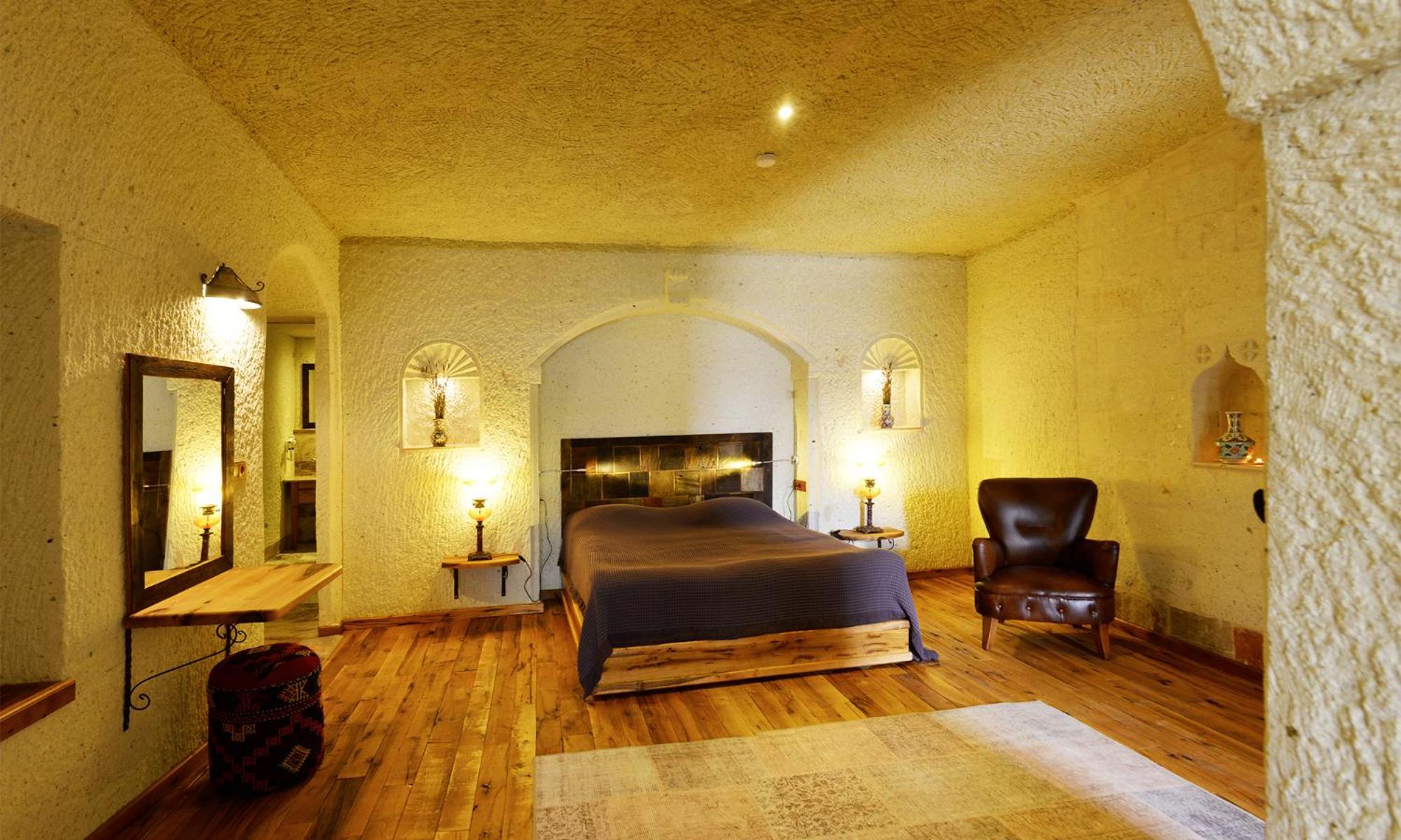 Deluxe Double Room - Photo 22