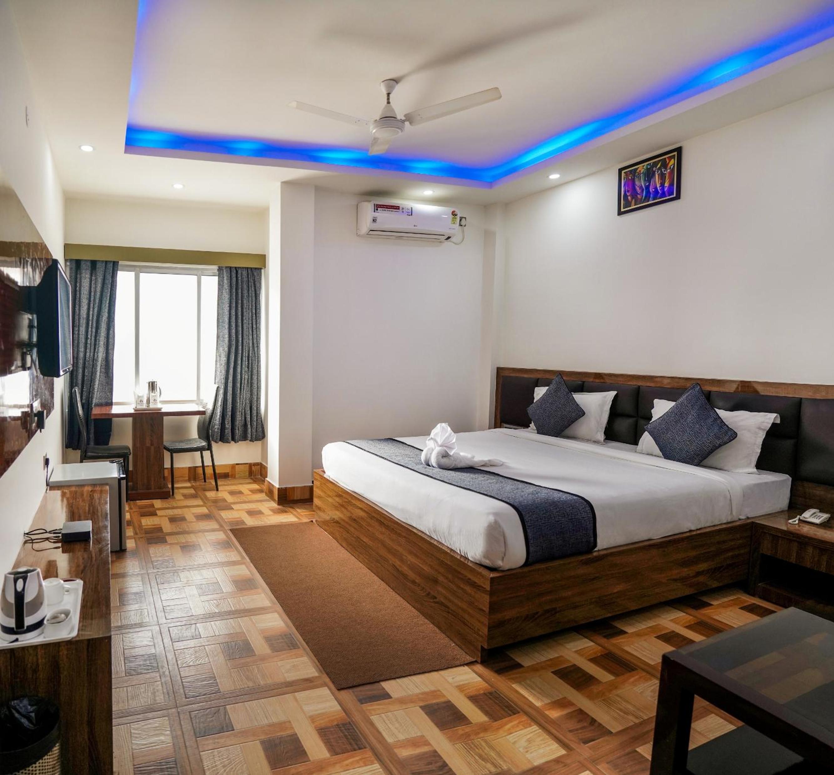 Superior King Room