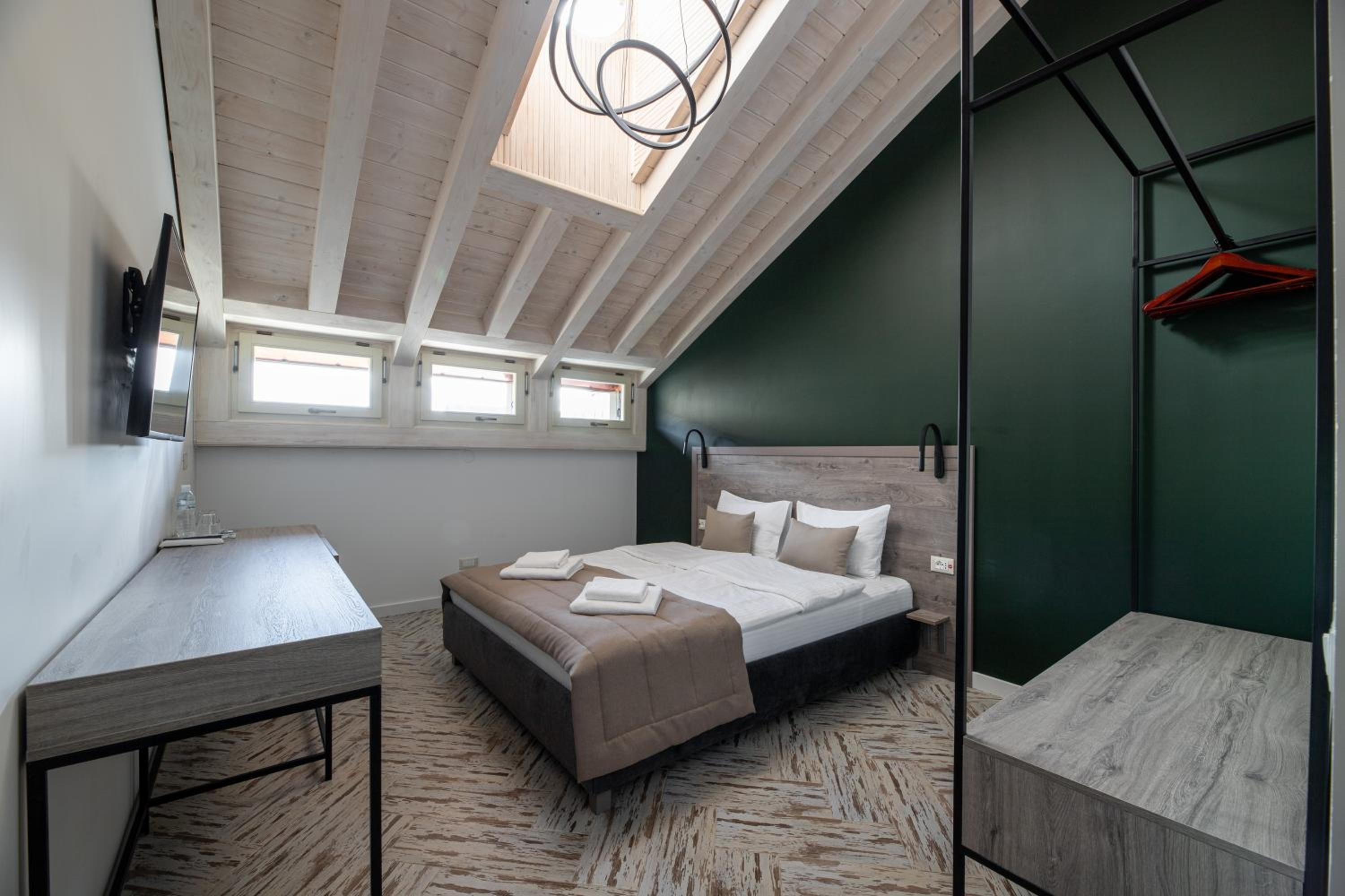 Superior King Room photo 1