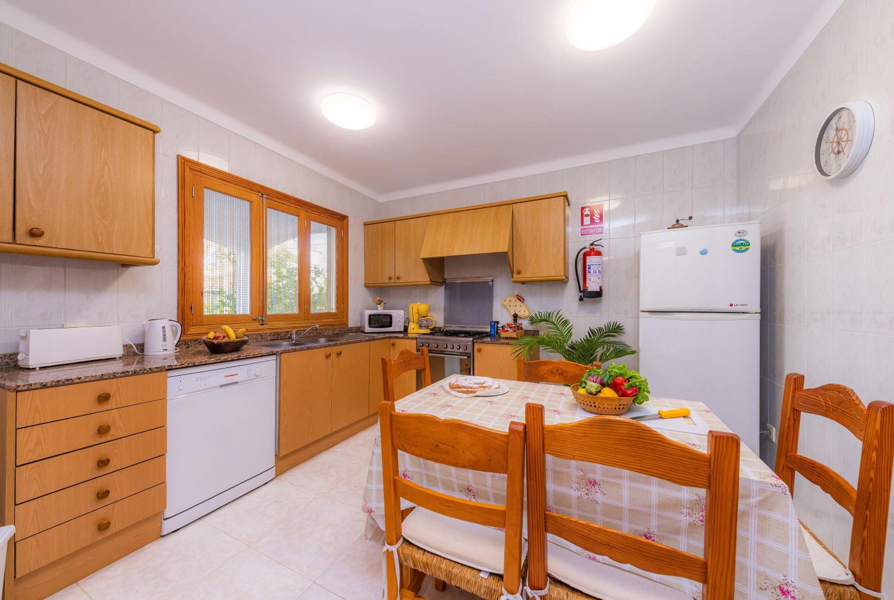 Three-Bedroom Premium Apartment with Balcony thumbnail 6
