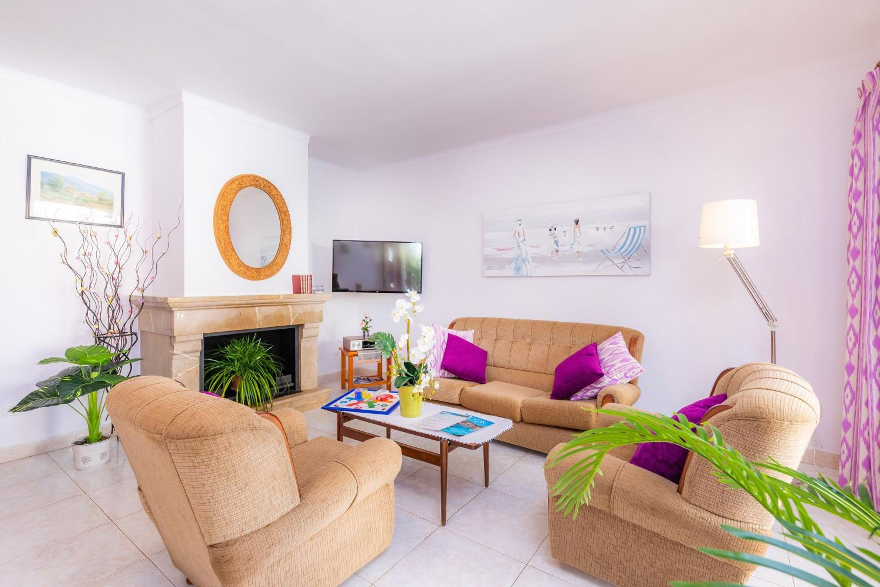 Three-Bedroom Premium Apartment with Balcony thumbnail 6