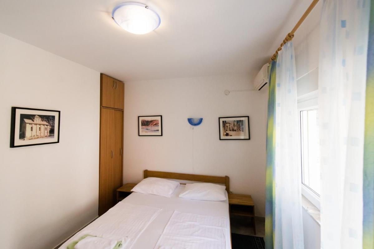Double Room with Partial Sea View photo 2