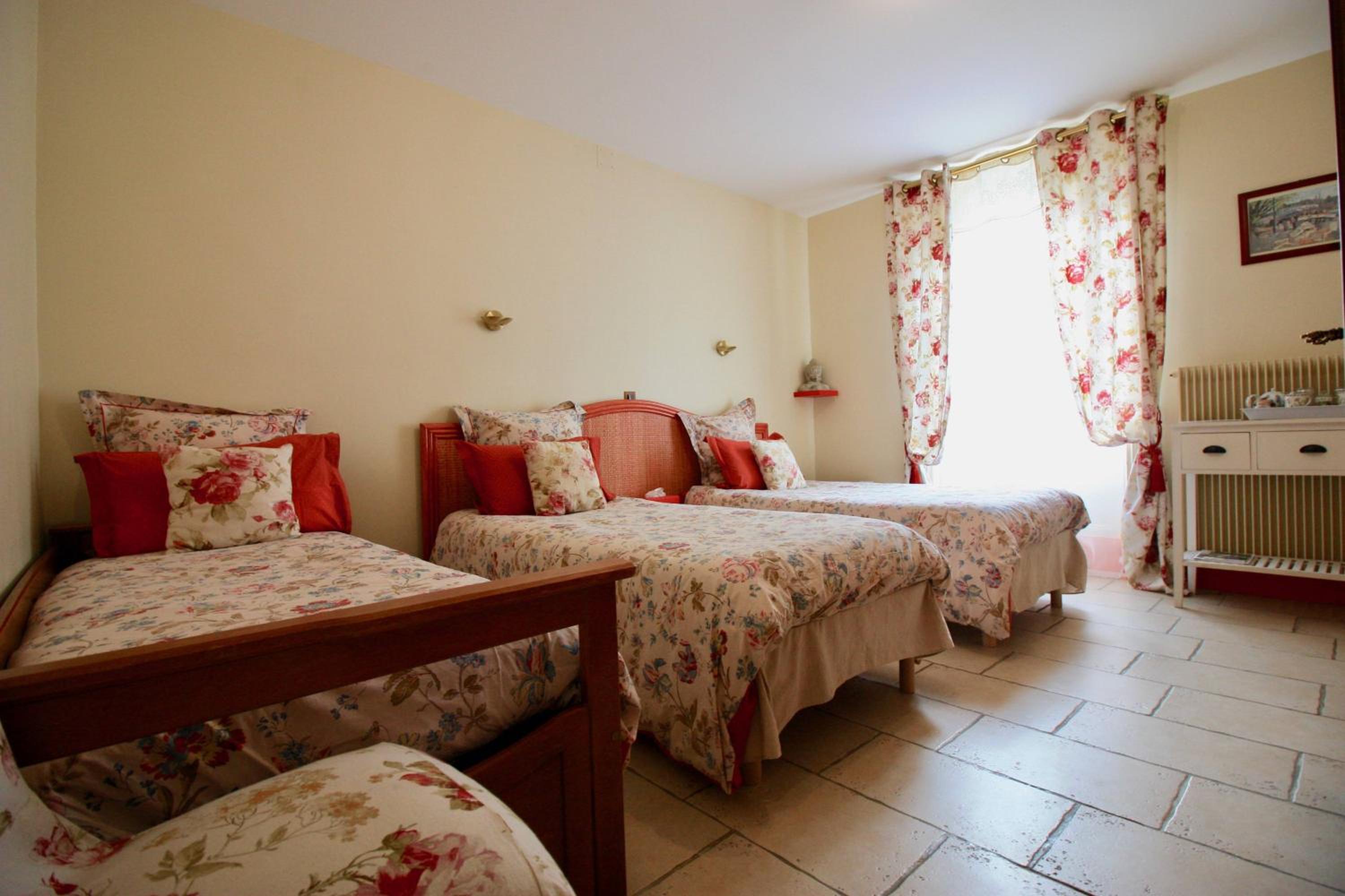 Comfort Triple Room photo 3