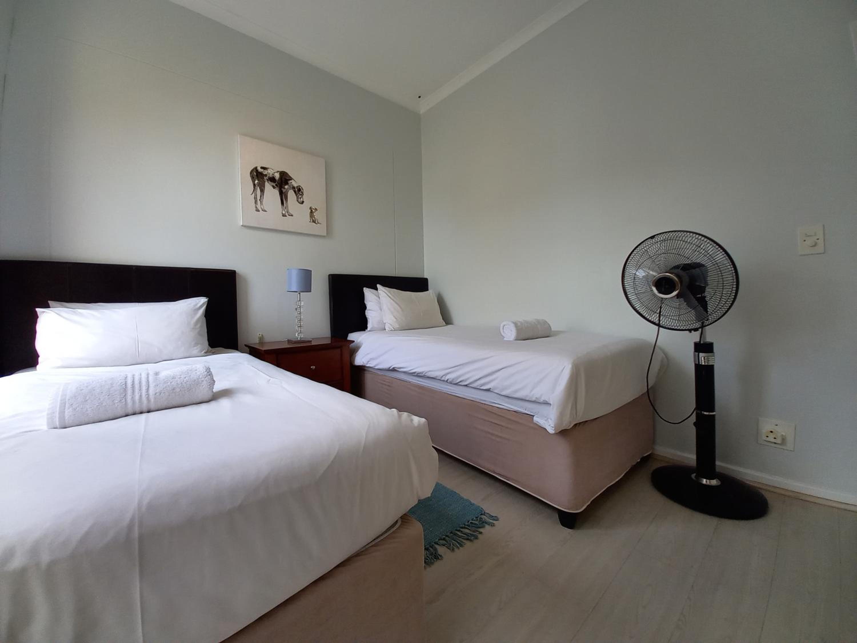 Three-Bedroom Apartment - Photo 2