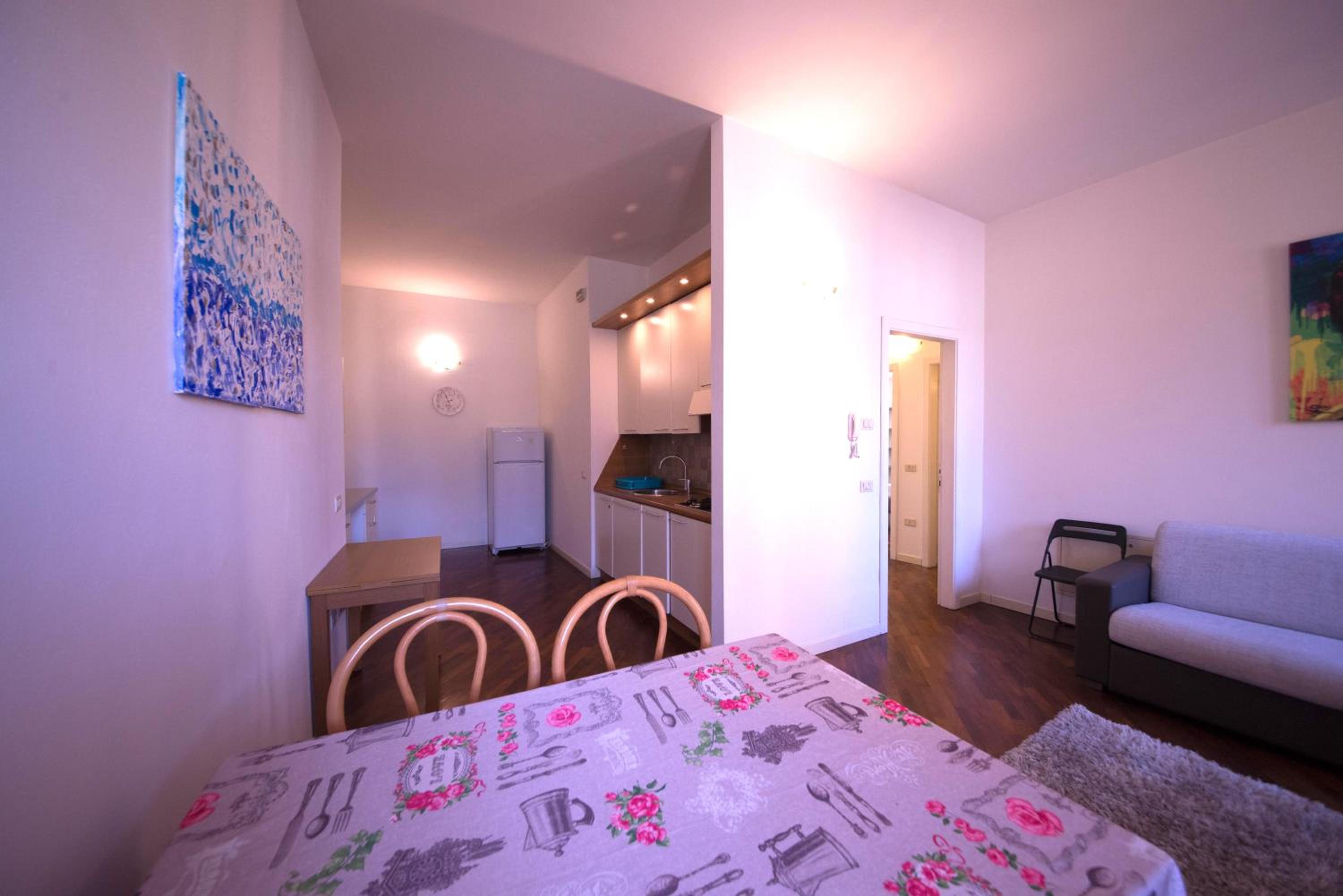 Two-Bedroom Apartment - Photo 4