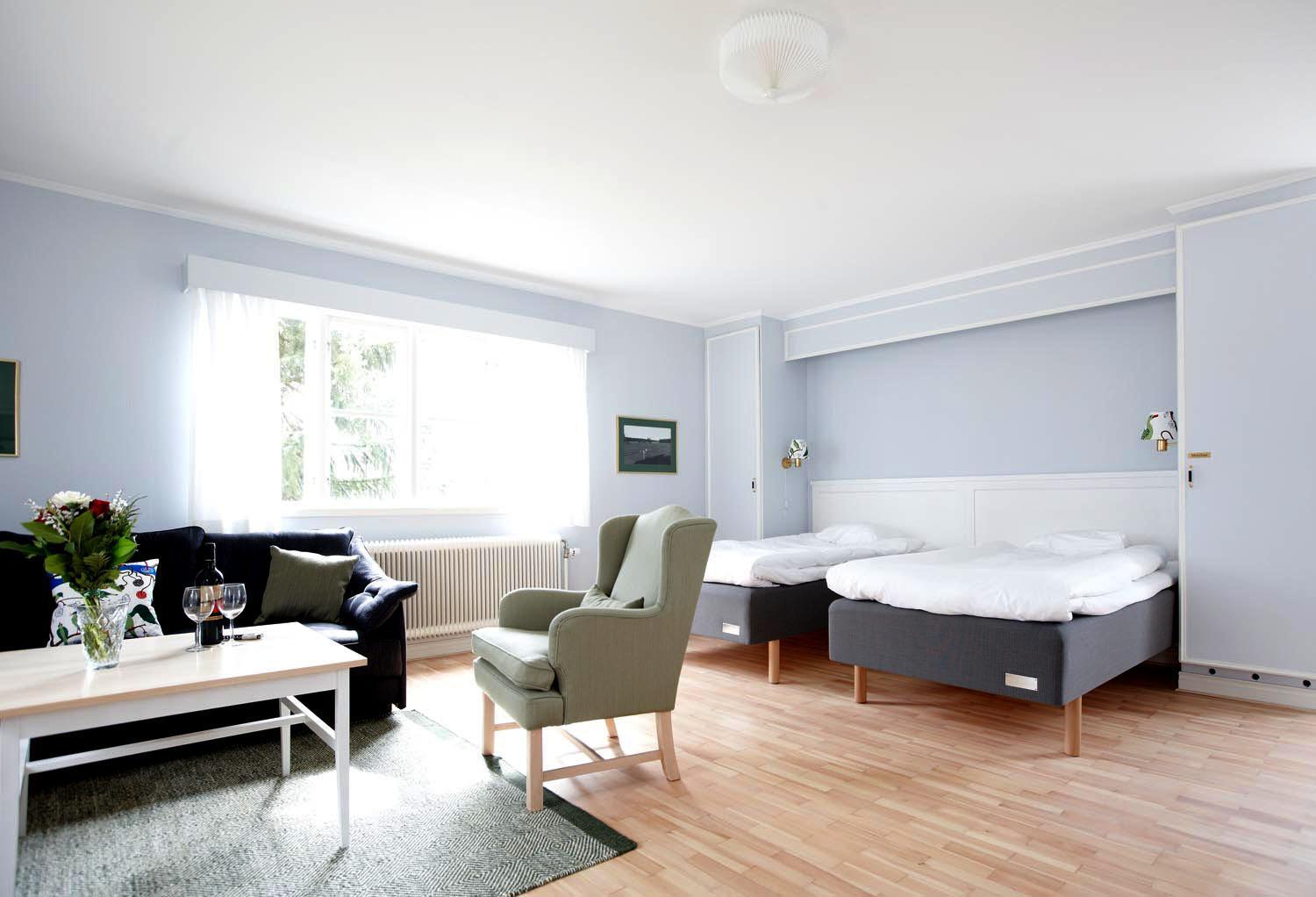 Large Double Room photo 3