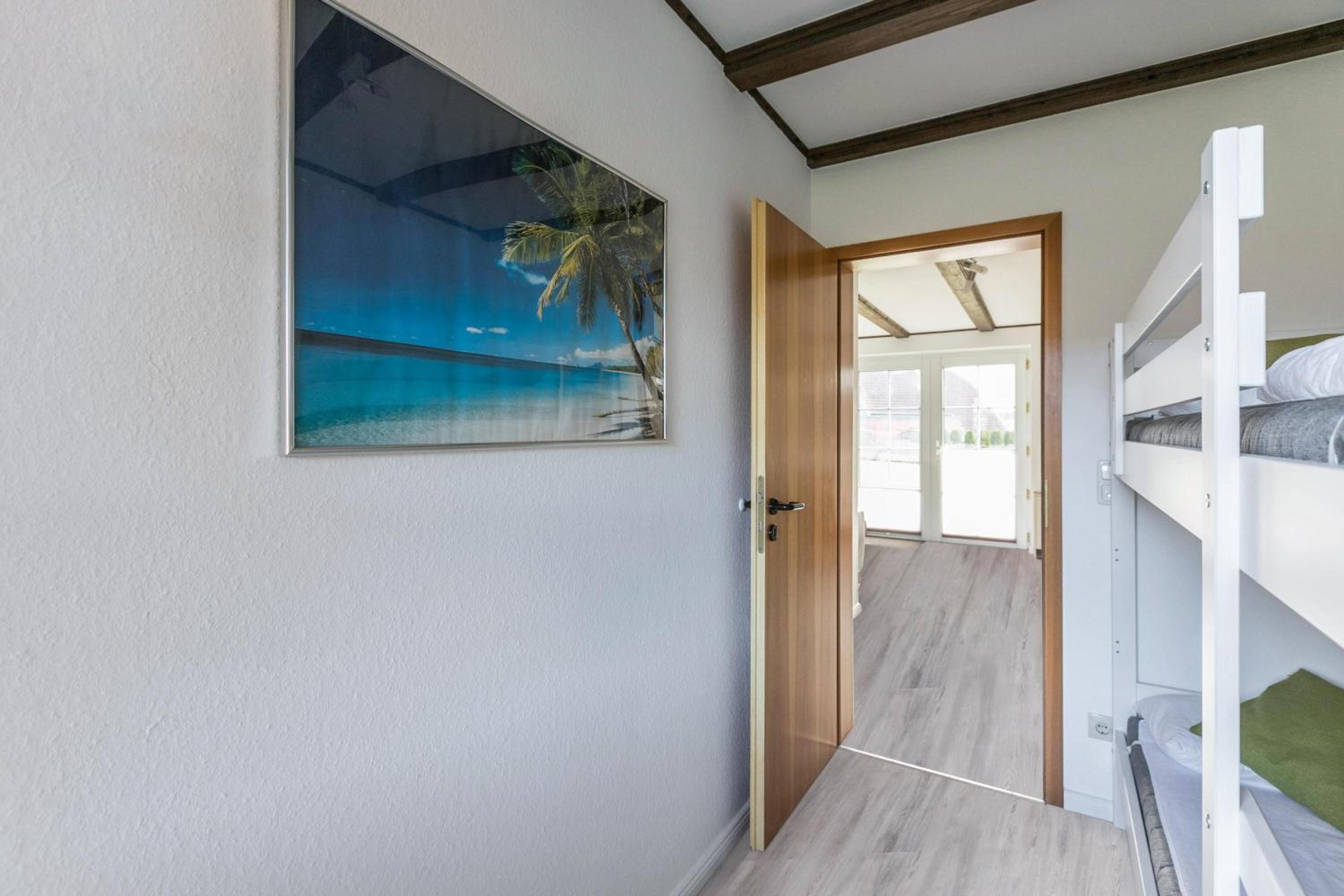 Two-Bedroom Deluxe Apartment with Garden View photo 2