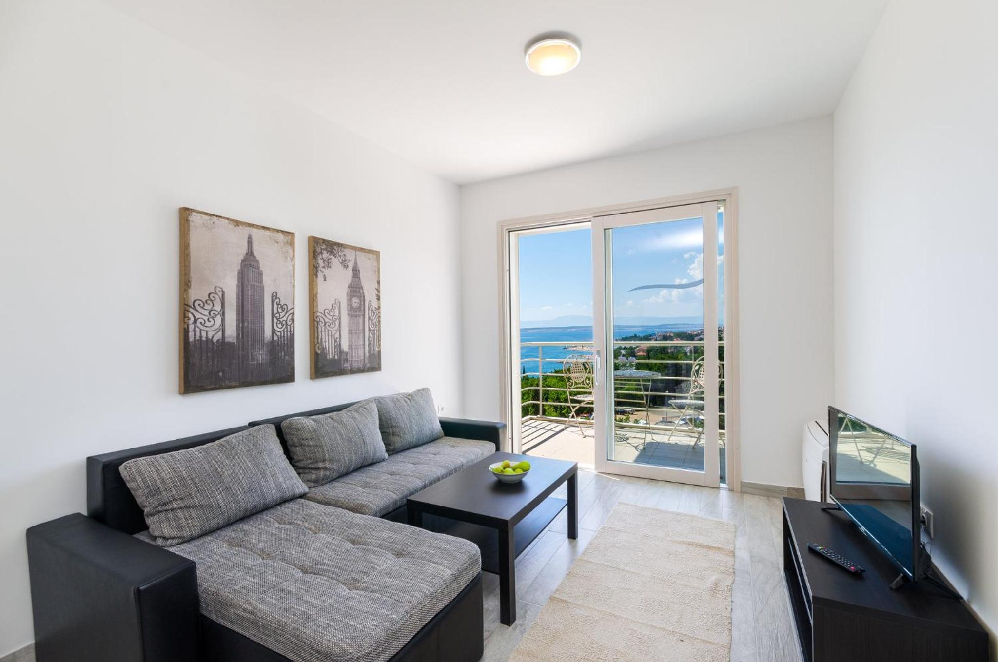 Apartment with Sea View
