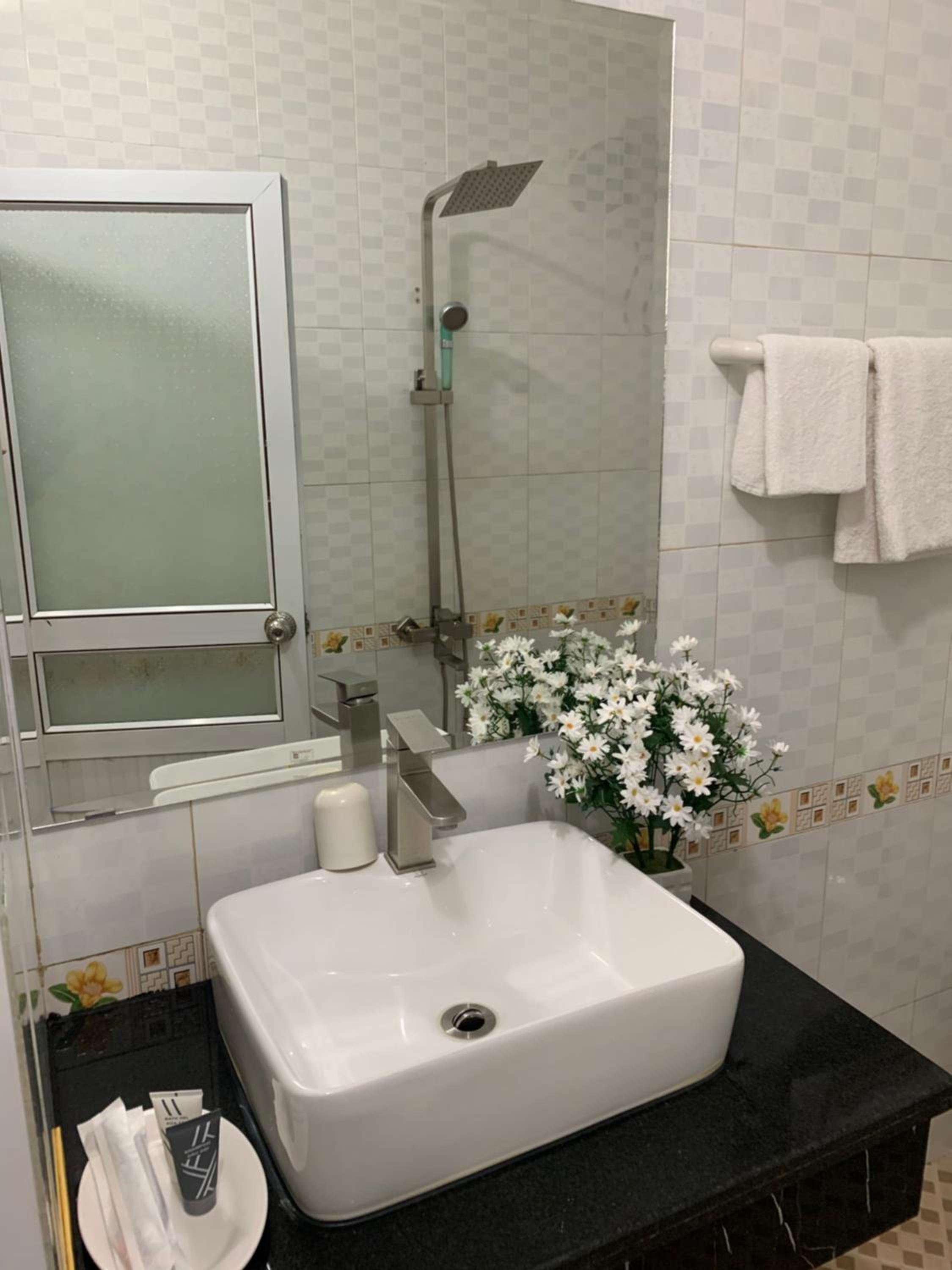Comfort Triple Room with Shower photo 3