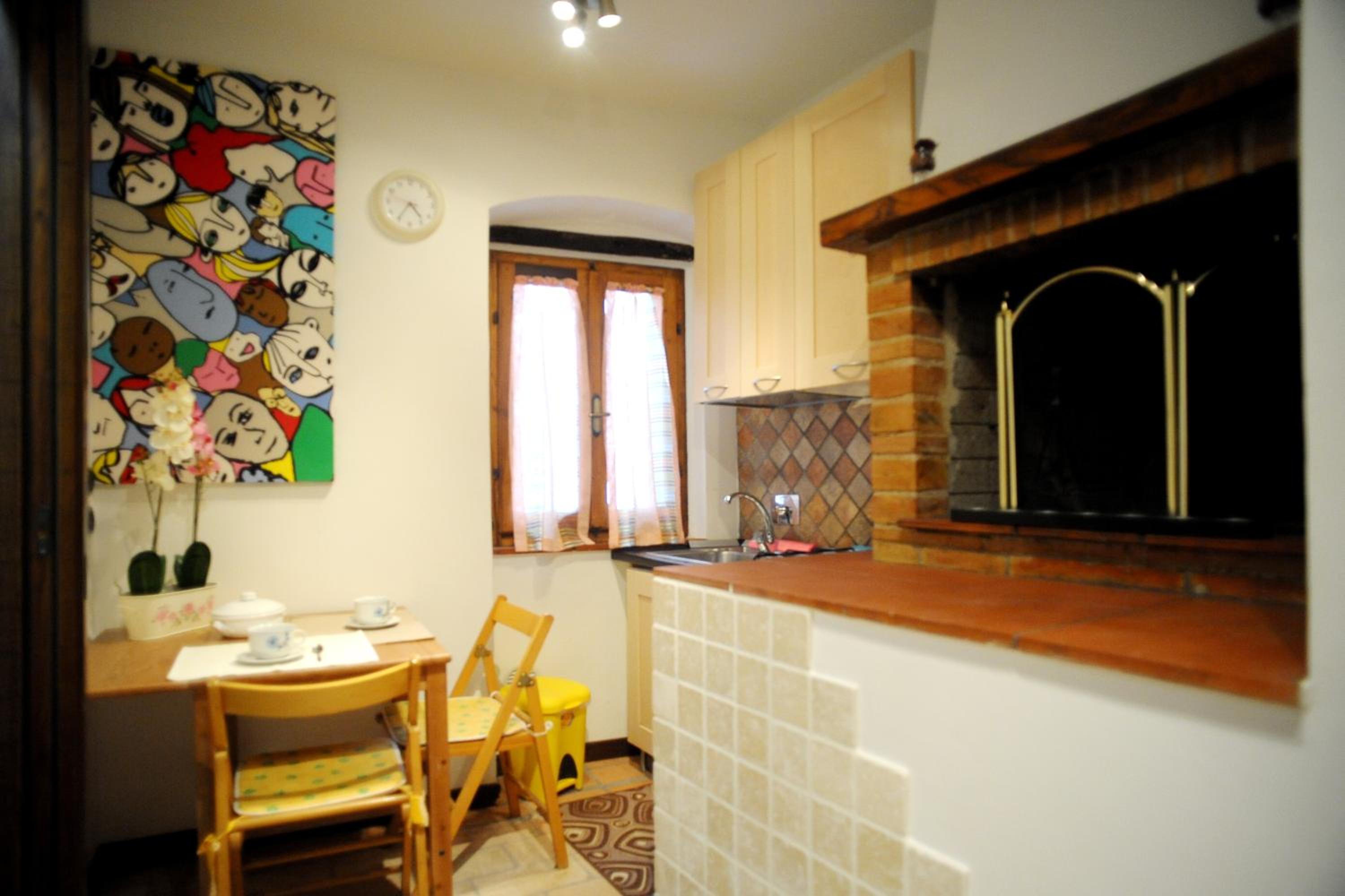 One-Bedroom Apartment - Photo 11