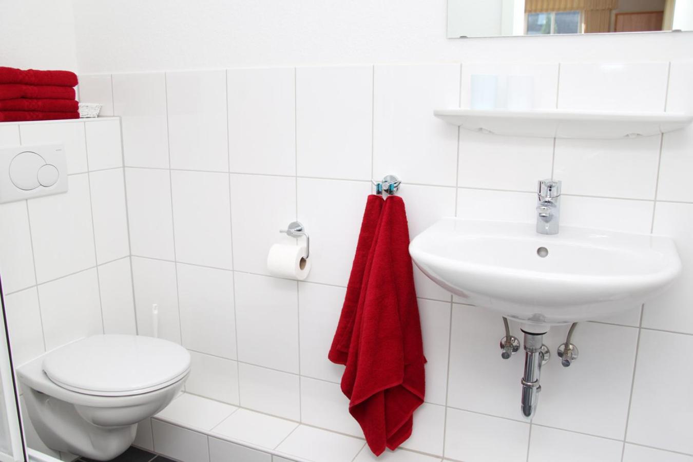 Single Room with Private Bathroom photo 2