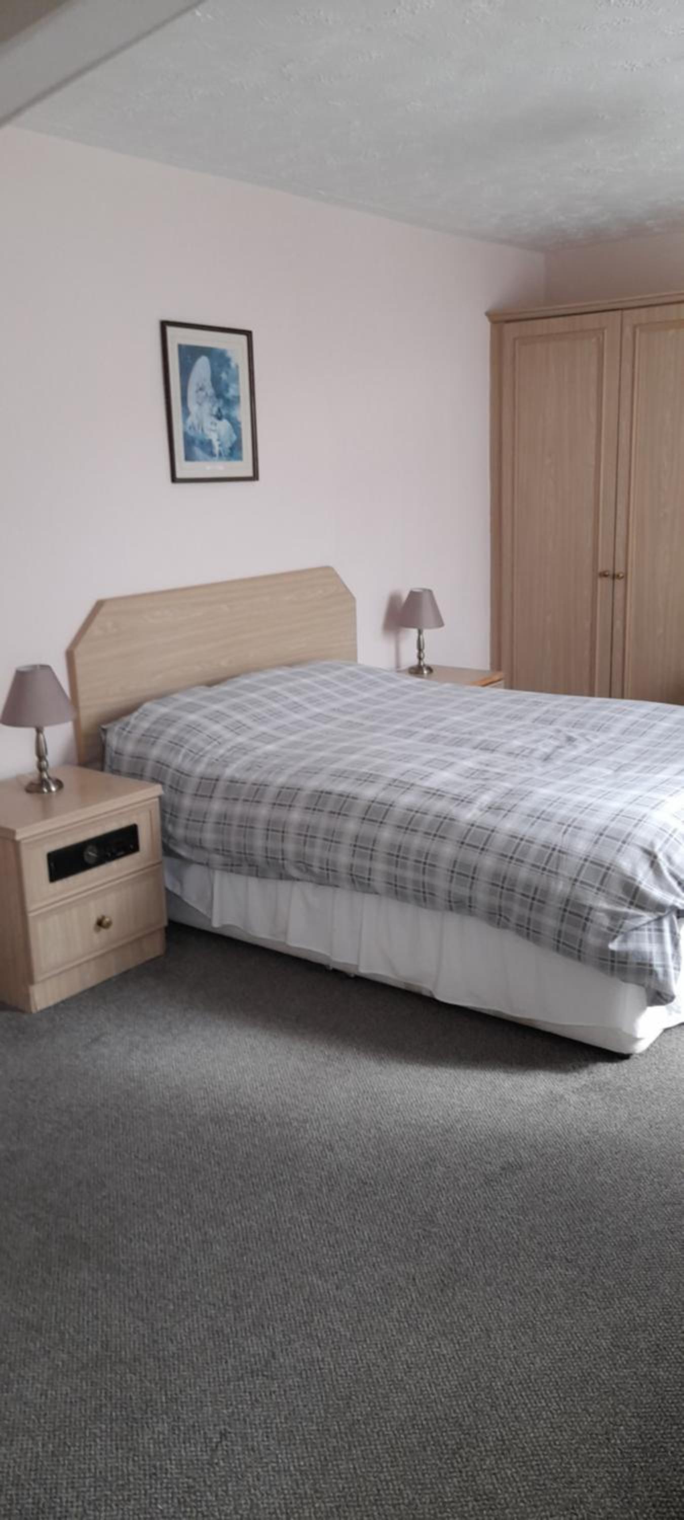 Double/Twin Ensuite Room - Photo 2