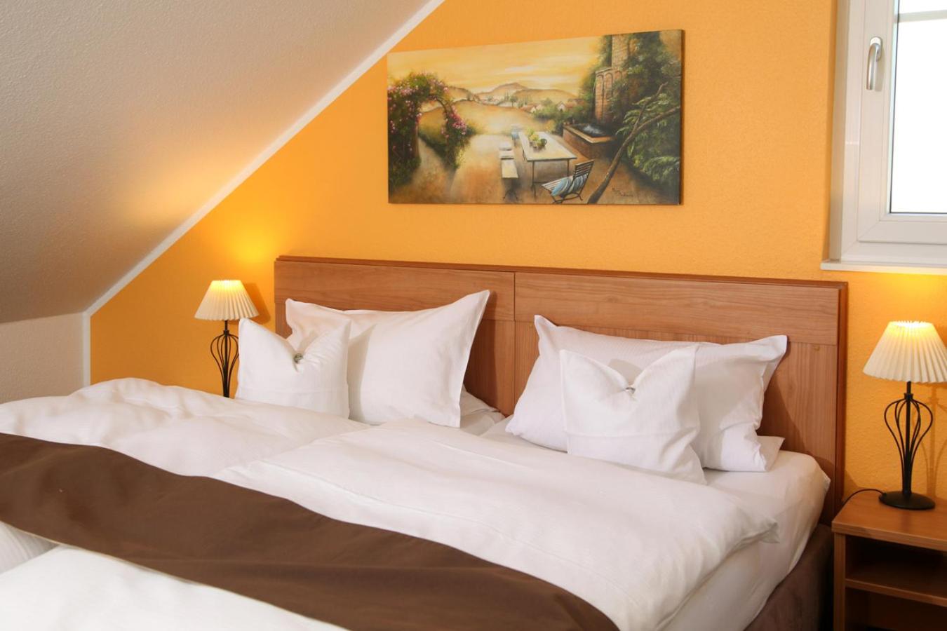 Double or Twin Room with Private Bathroom photo 1