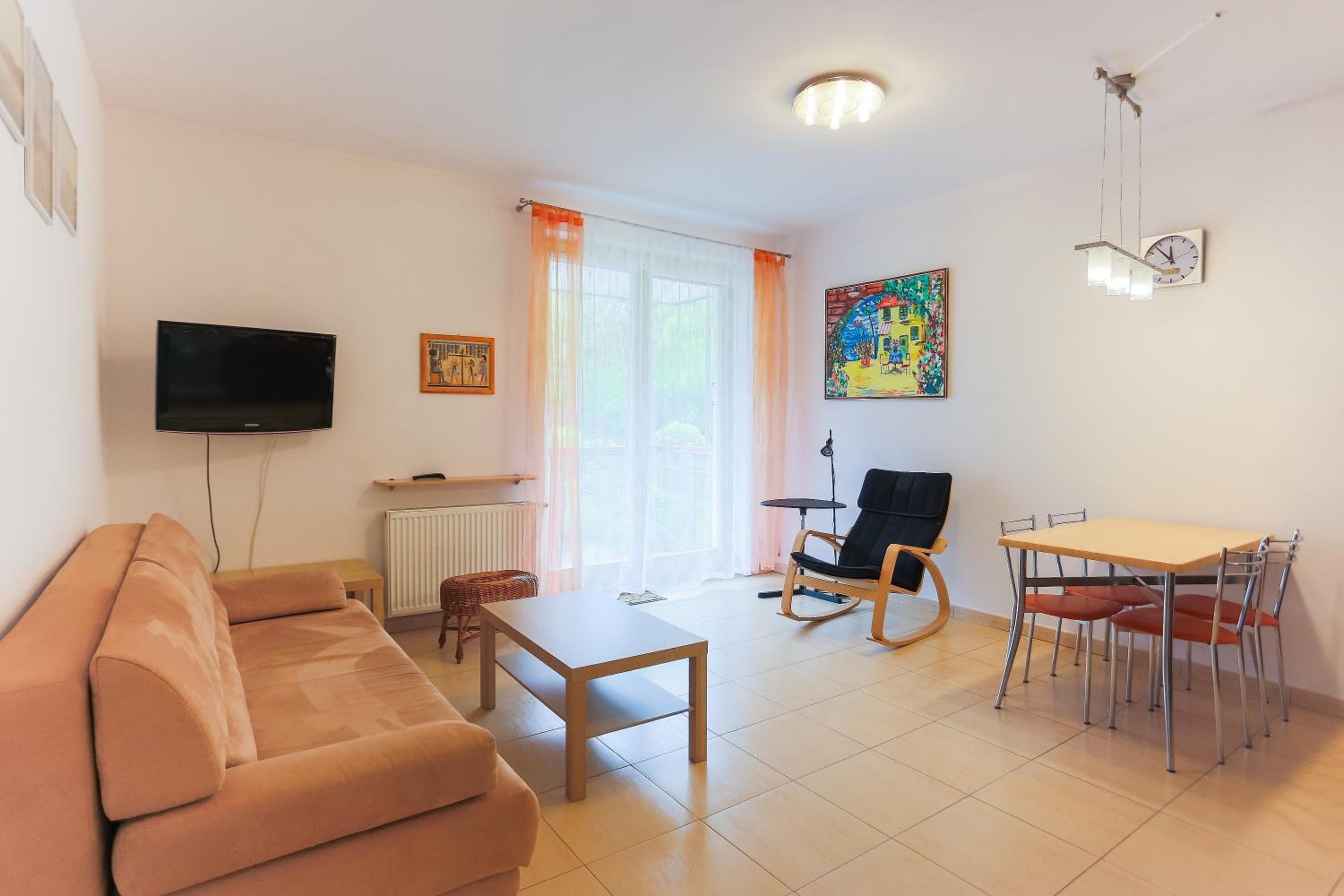 One-Bedroom Apartment
