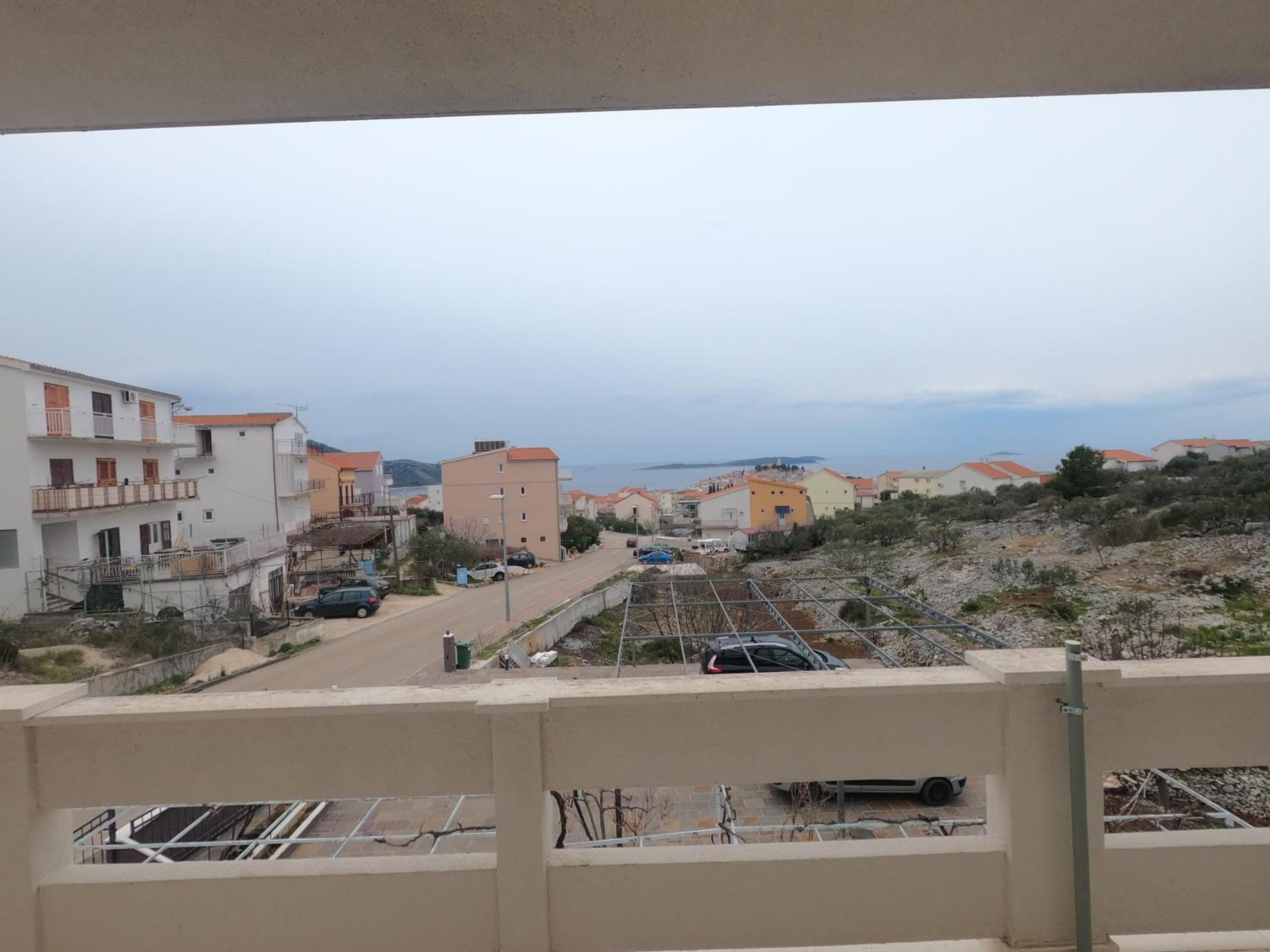 Apartment with Sea View - Photo 3