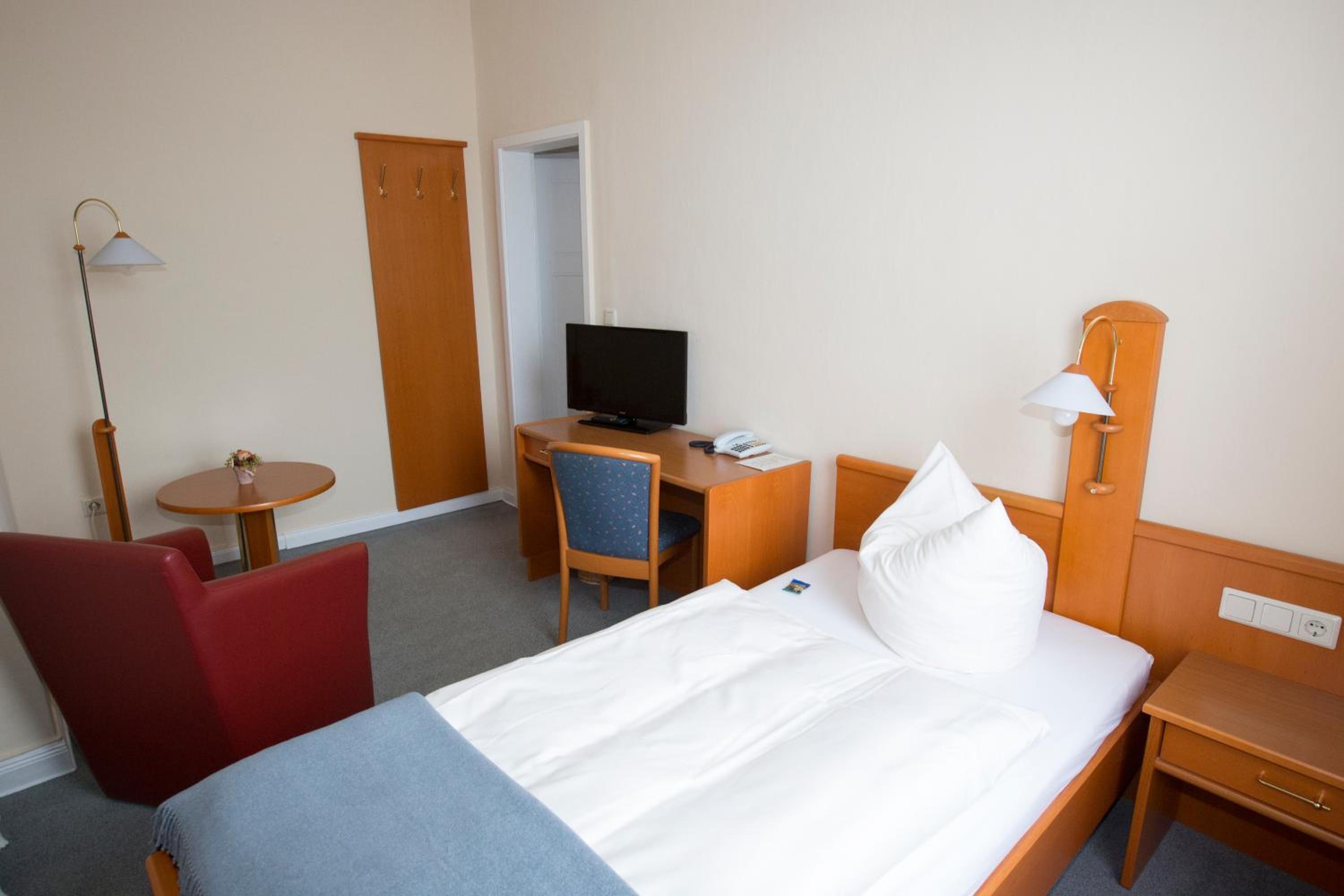 Deluxe Single Room
