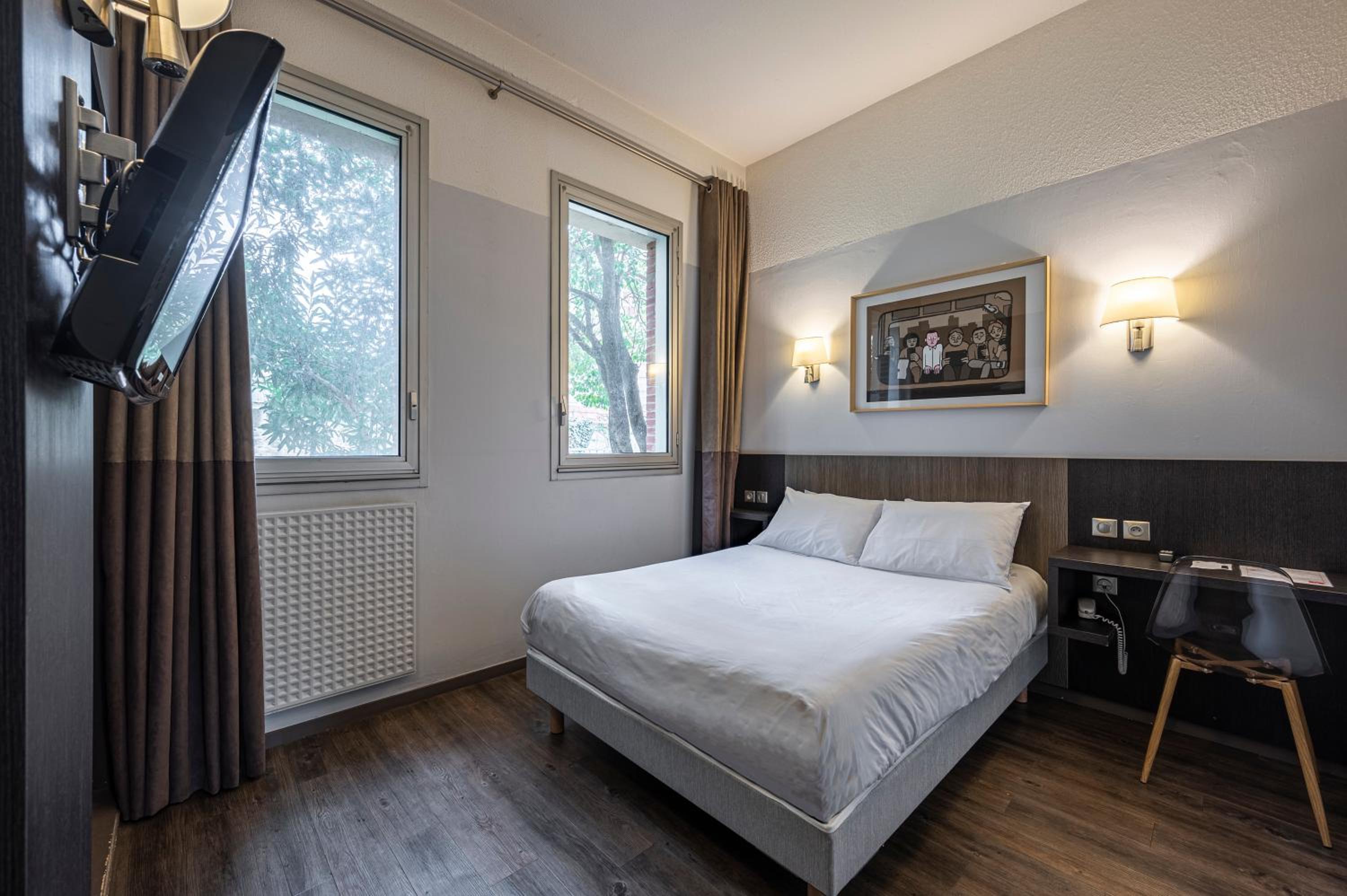 Double Room - Photo 11