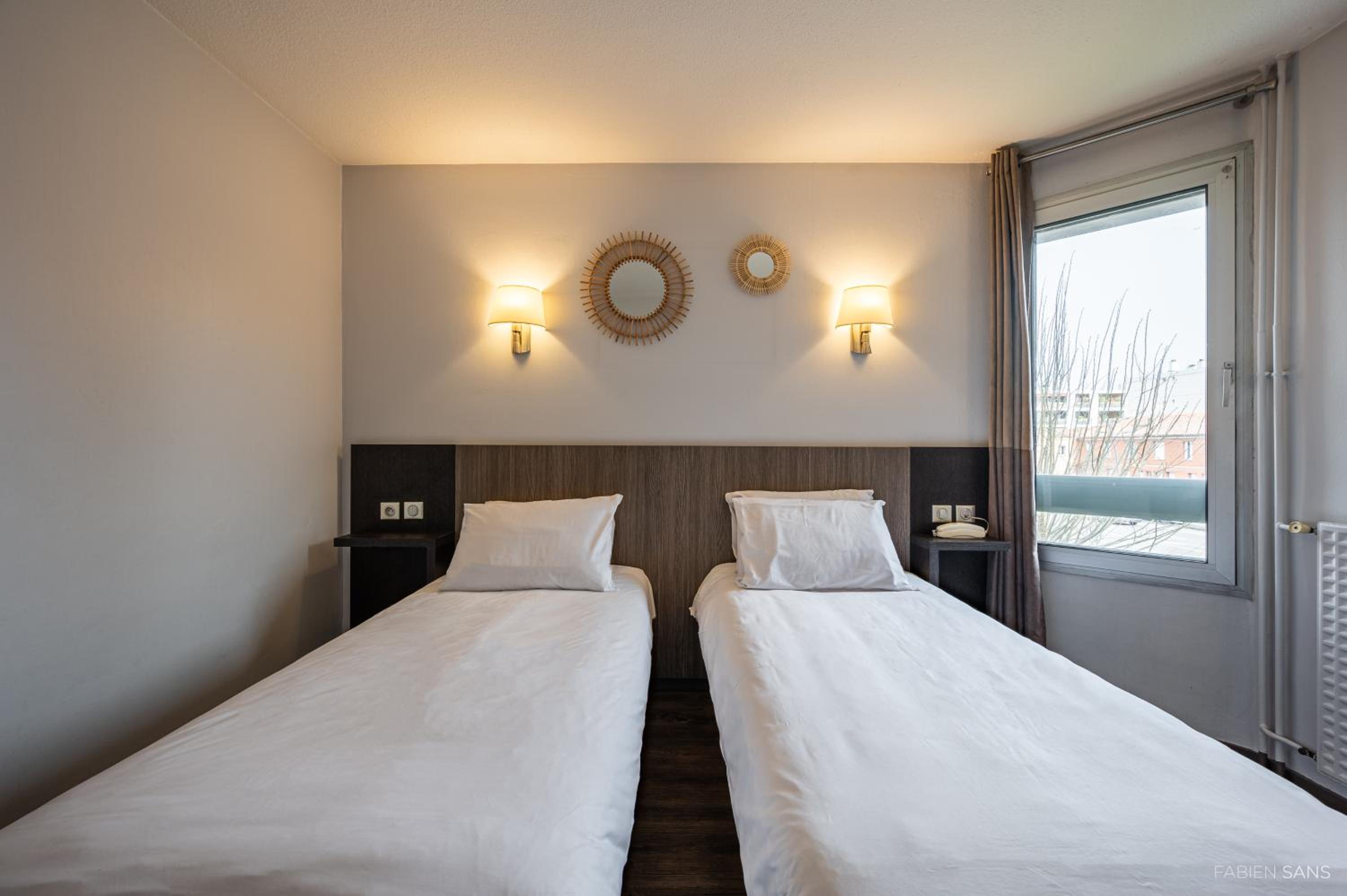 Twin Room - Photo 6