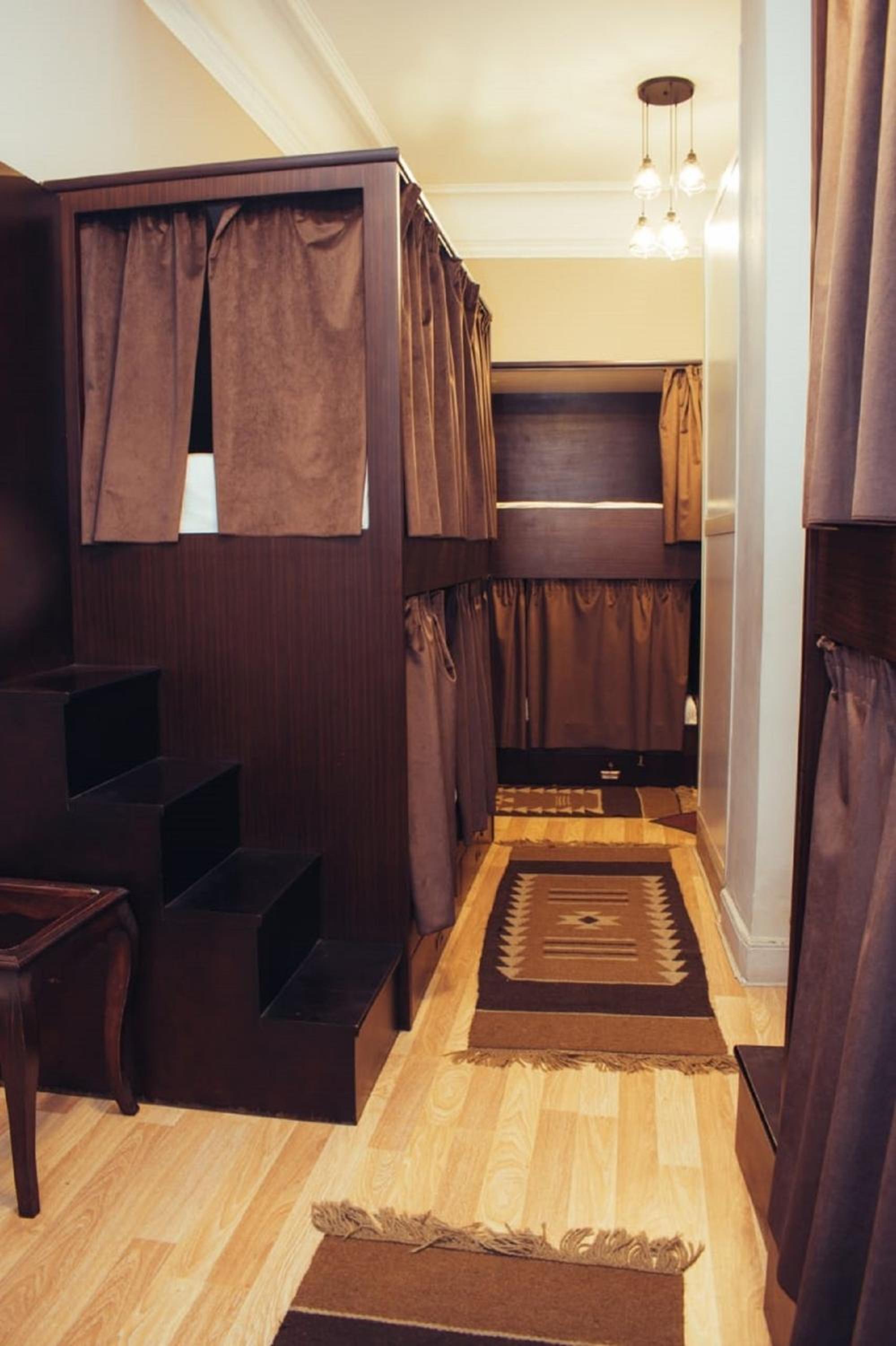 Bunk Bed in Mixed Dormitory Room (Non Arabs & Egyptians)  photo 1