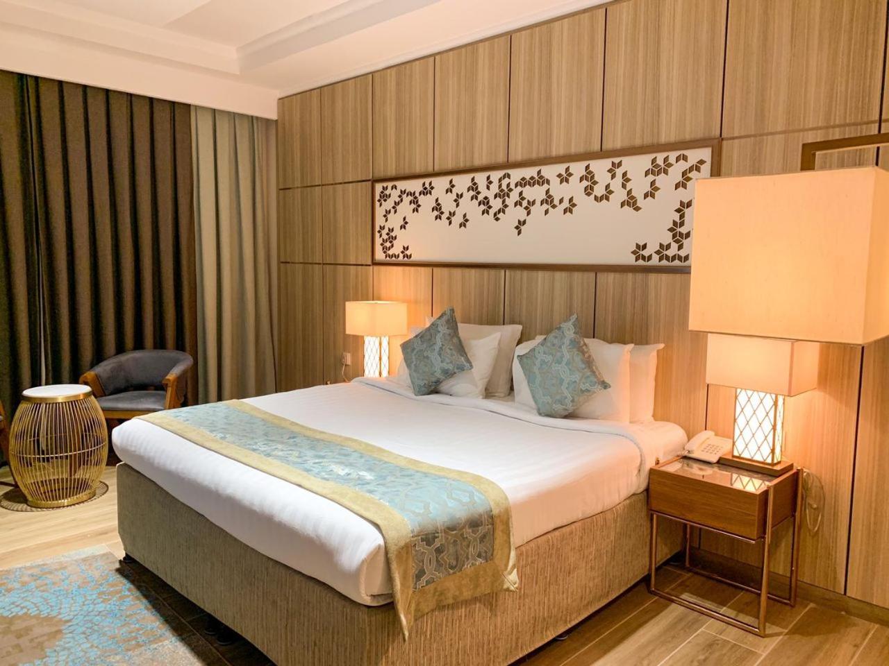 Two-Bedroom Suite - Photo 3