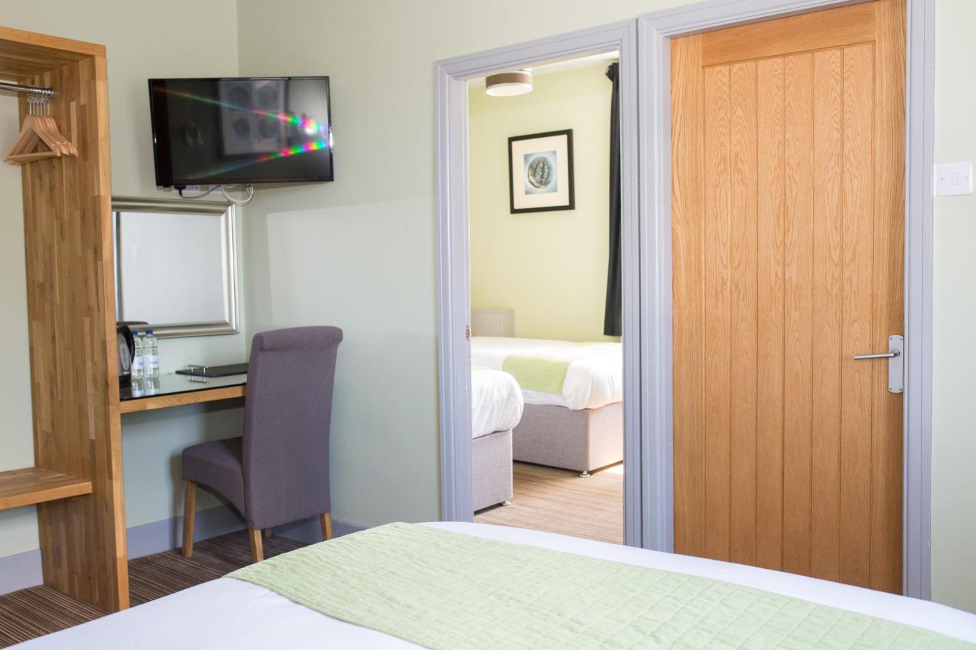 Two-Bedroom Suite