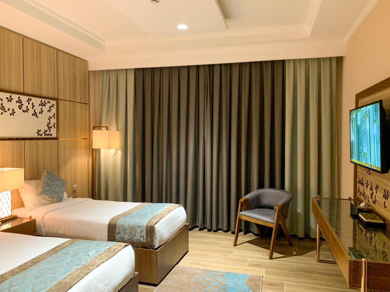 Twin Room - Photo 2