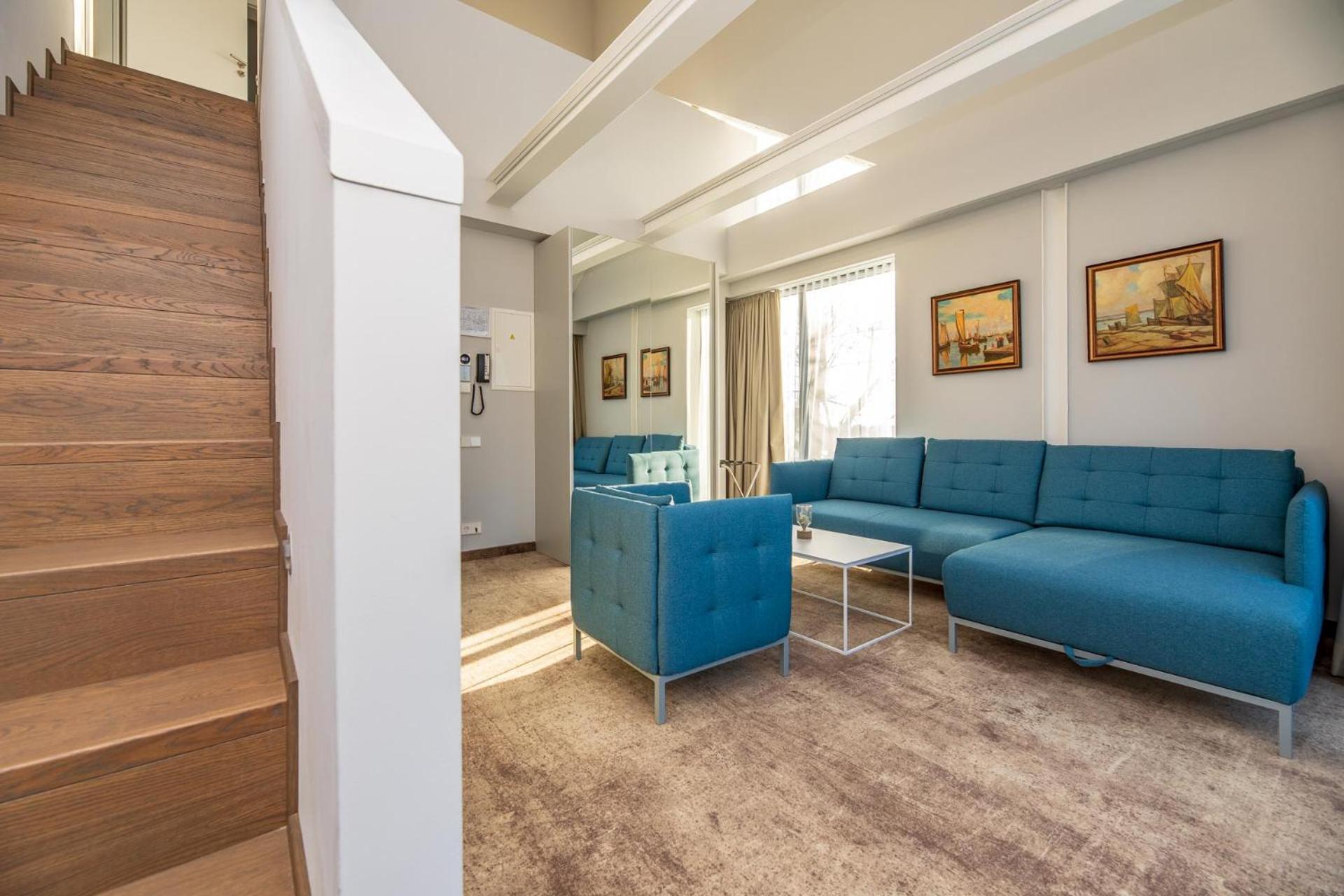 Two-Bedroom Apartment - Lagoon Side - Photo 6