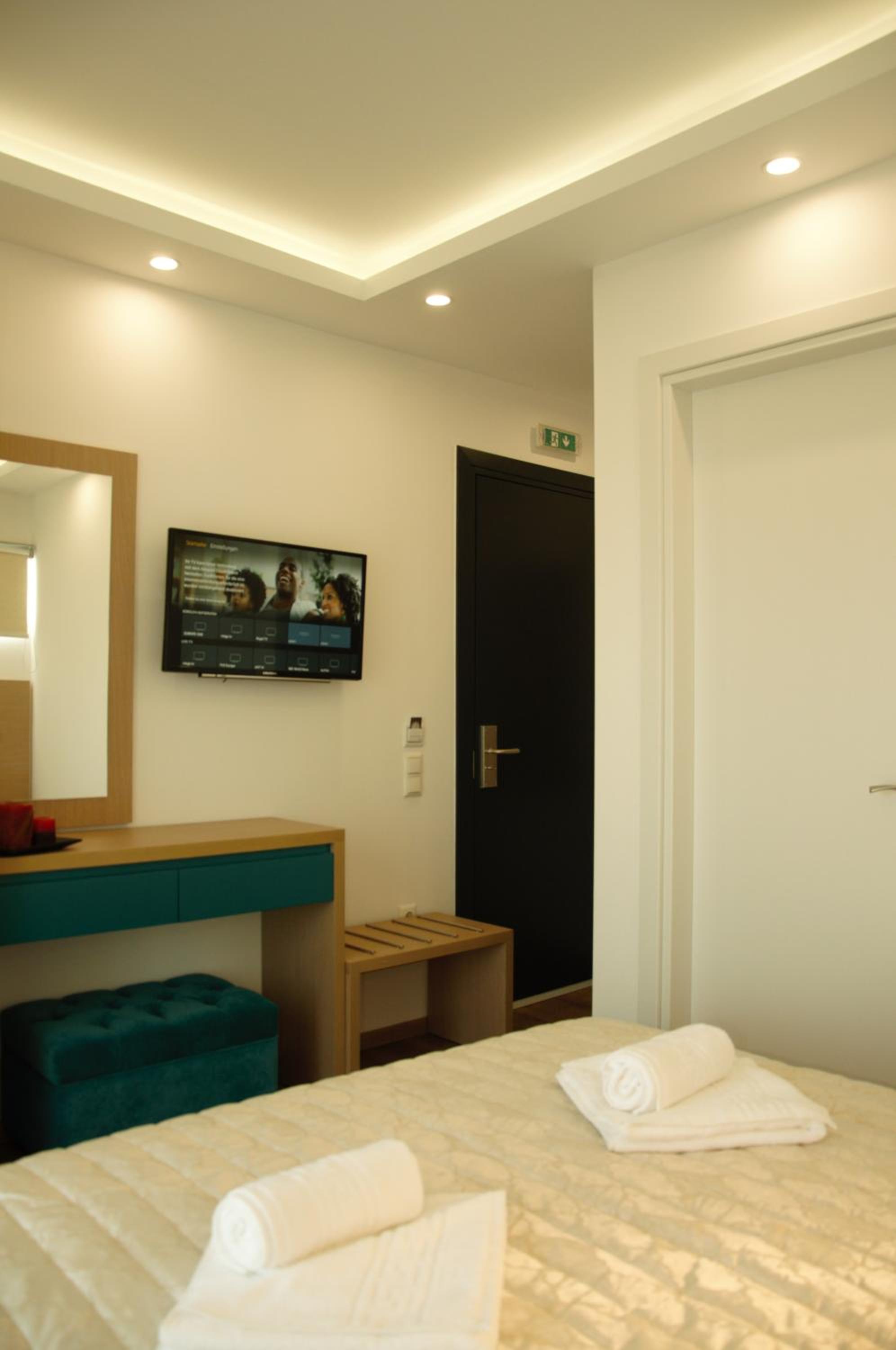 Double Room with Balcony and Sea View photo 3