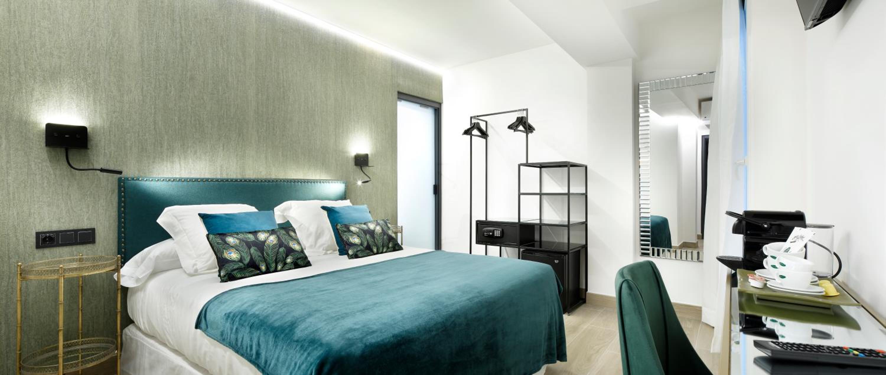 Standard Queen Room - Photo 1