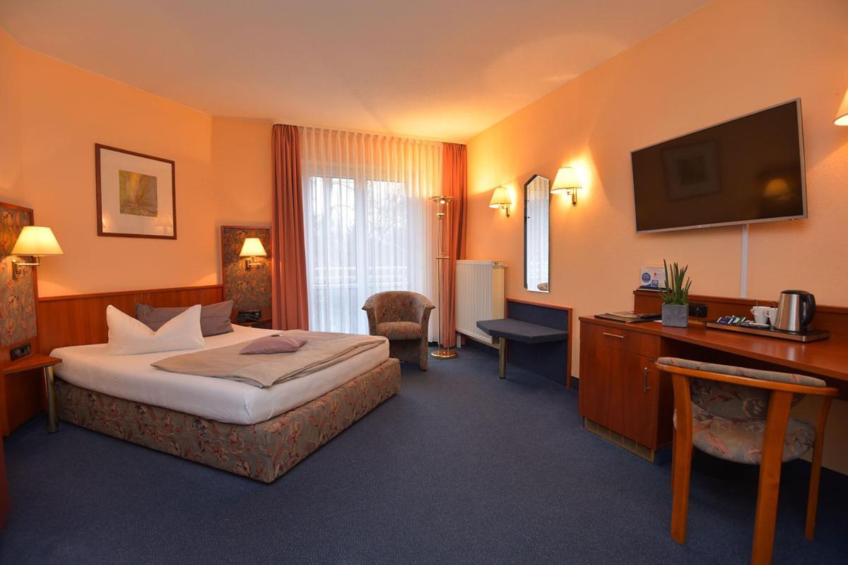 Single Room photo 3