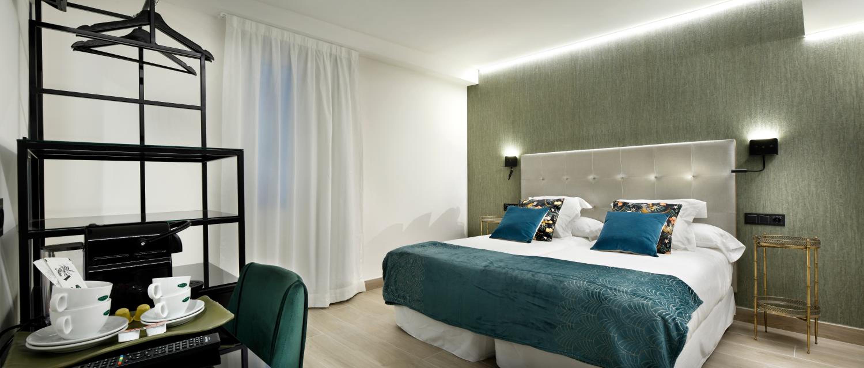 Twin Room - Disability Access - Photo 1