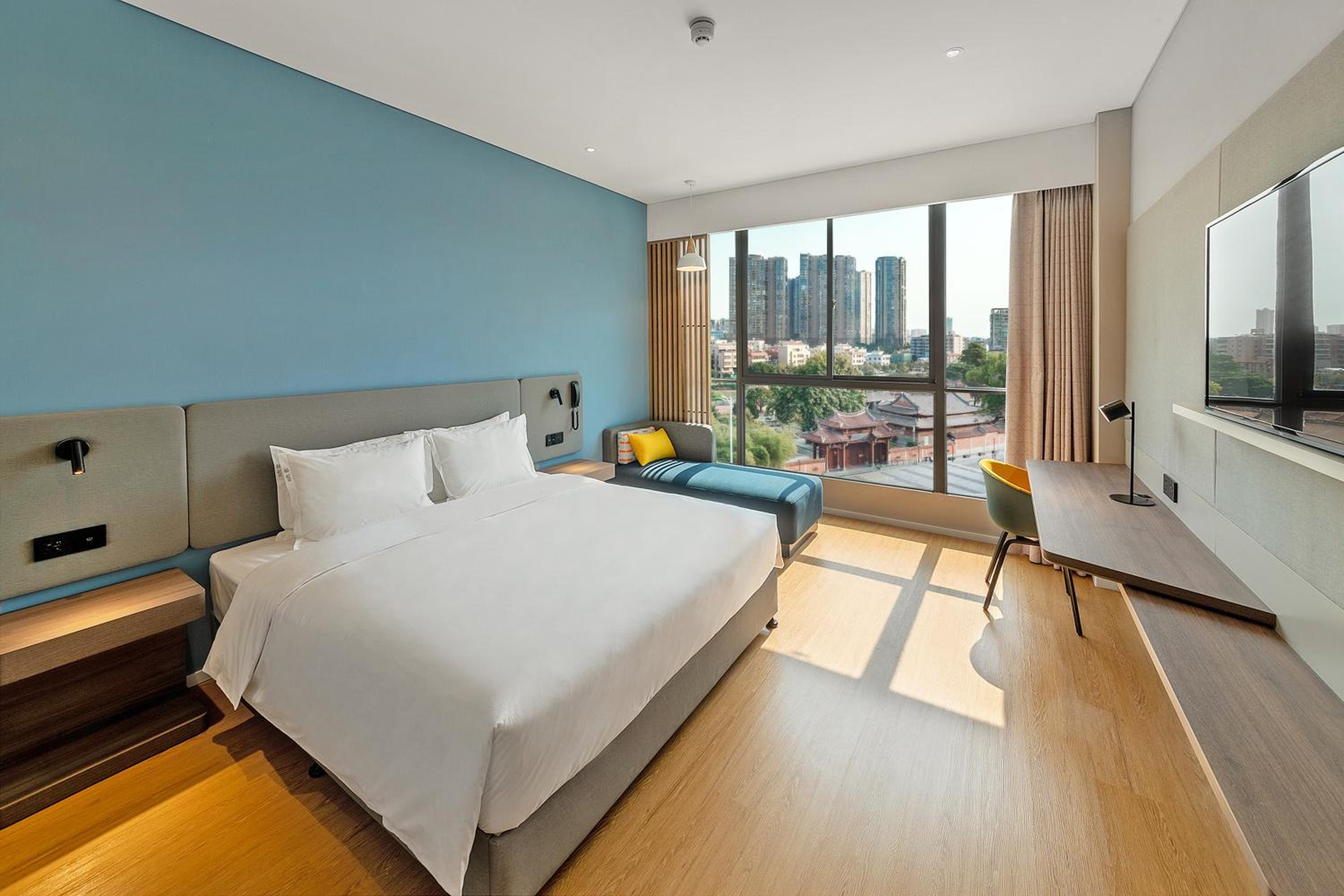 Standard Room photo 2
