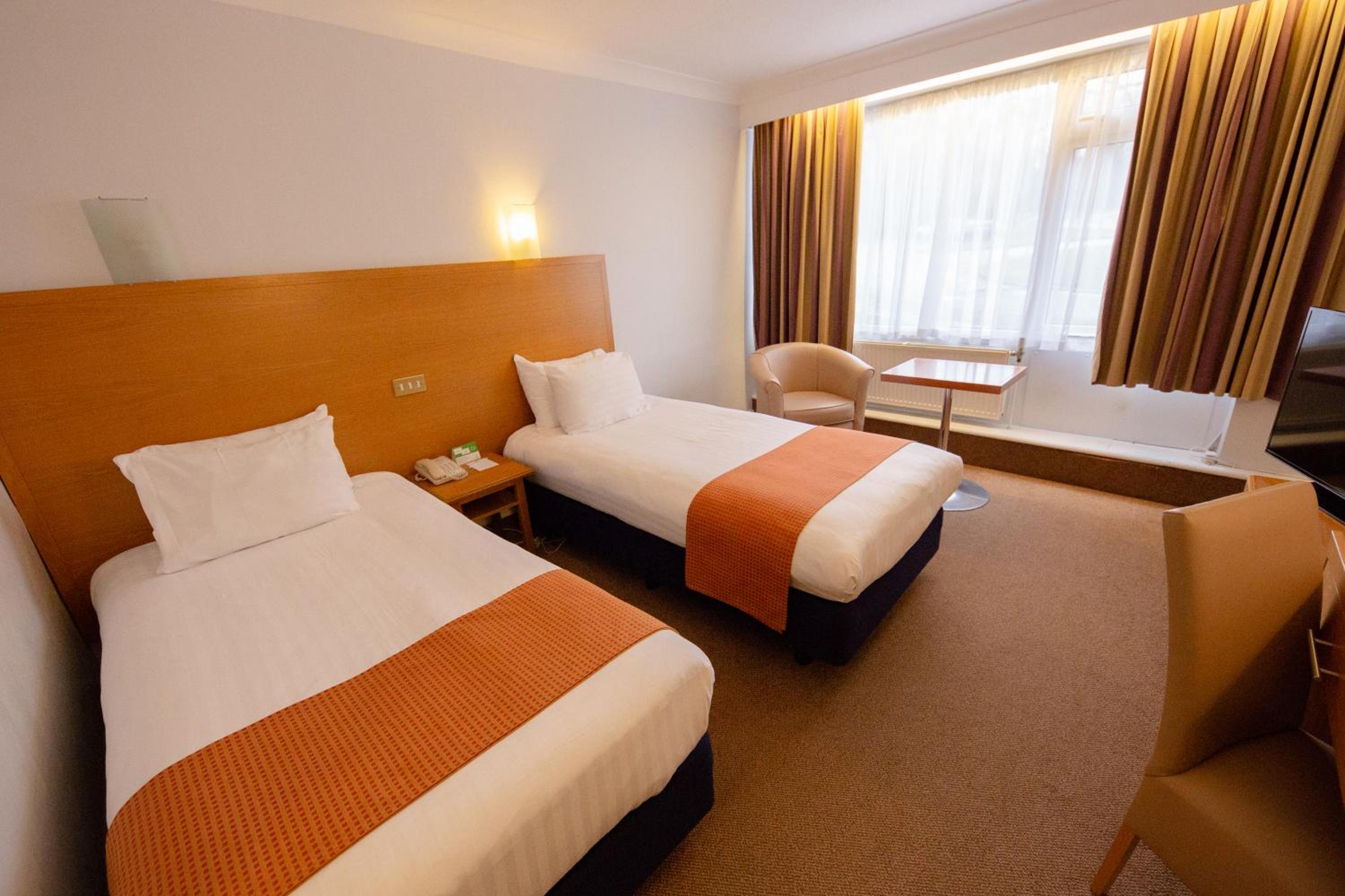 Standard Room - Photo 1