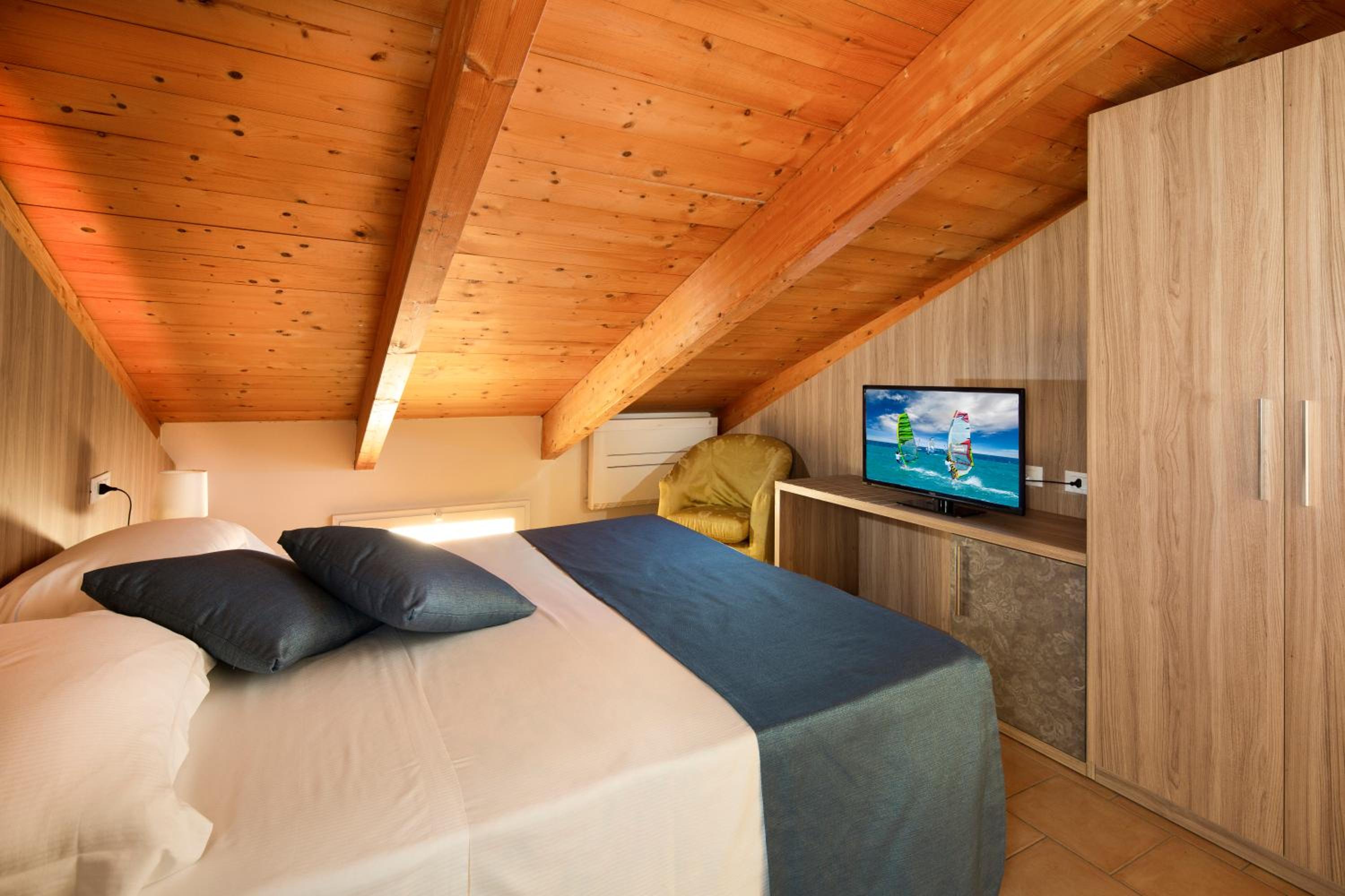 Double Room with Private External Bathroom
