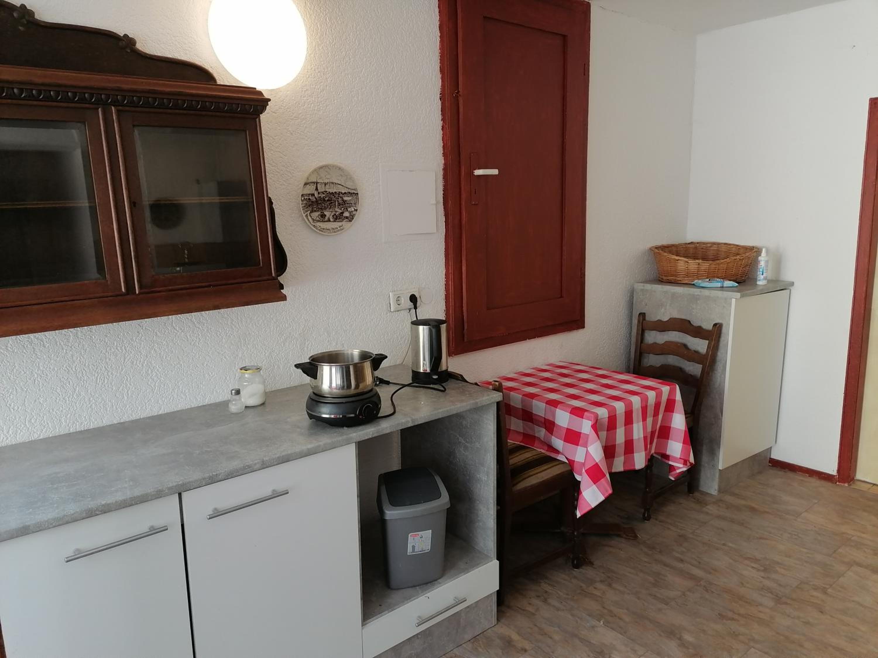 Budget Double Room - Photo 3