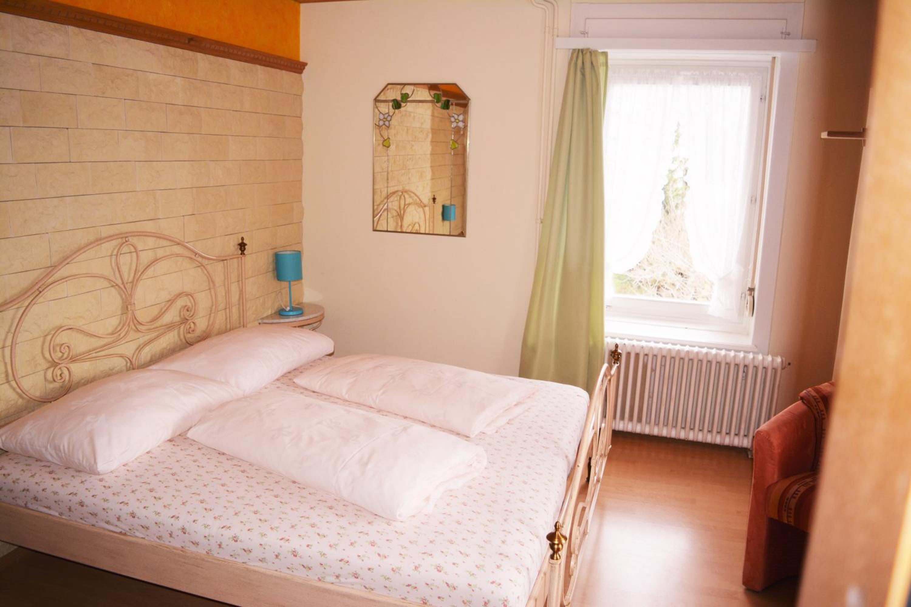 Double Room - Photo 4
