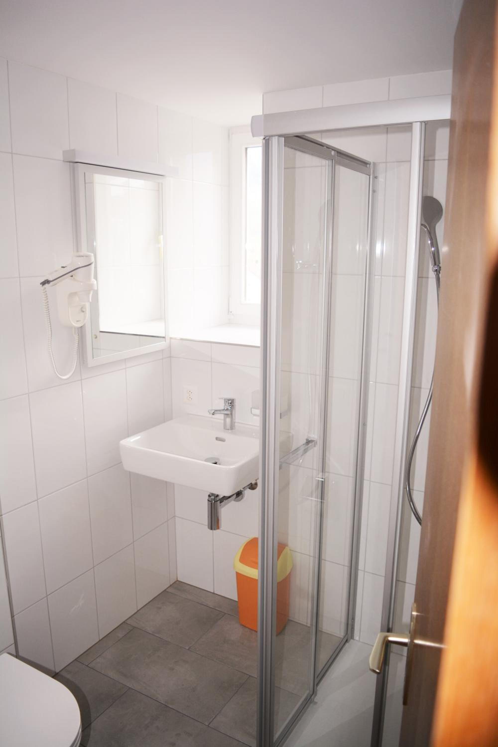 Double Room - Photo 10