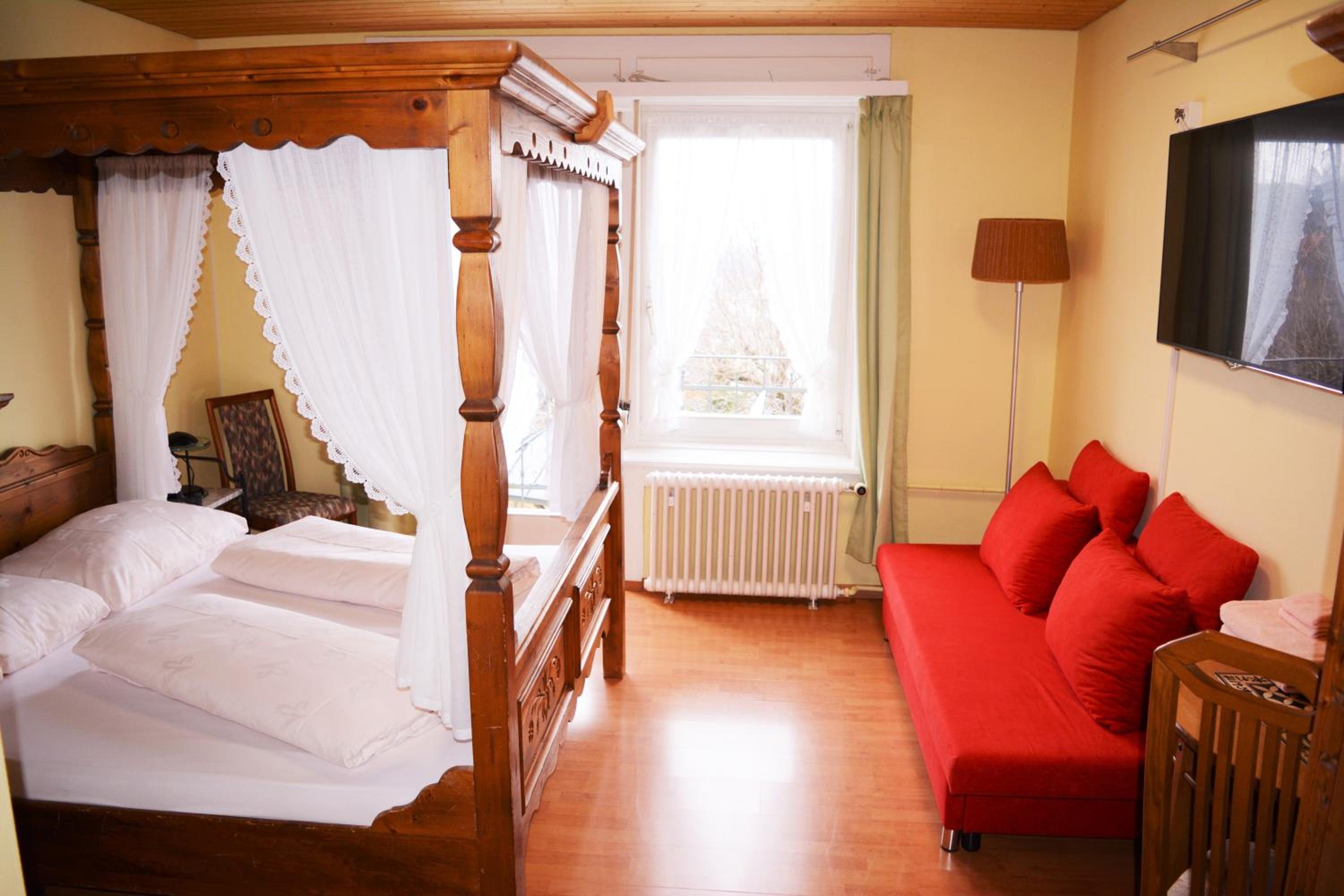 Double Room - Photo 15