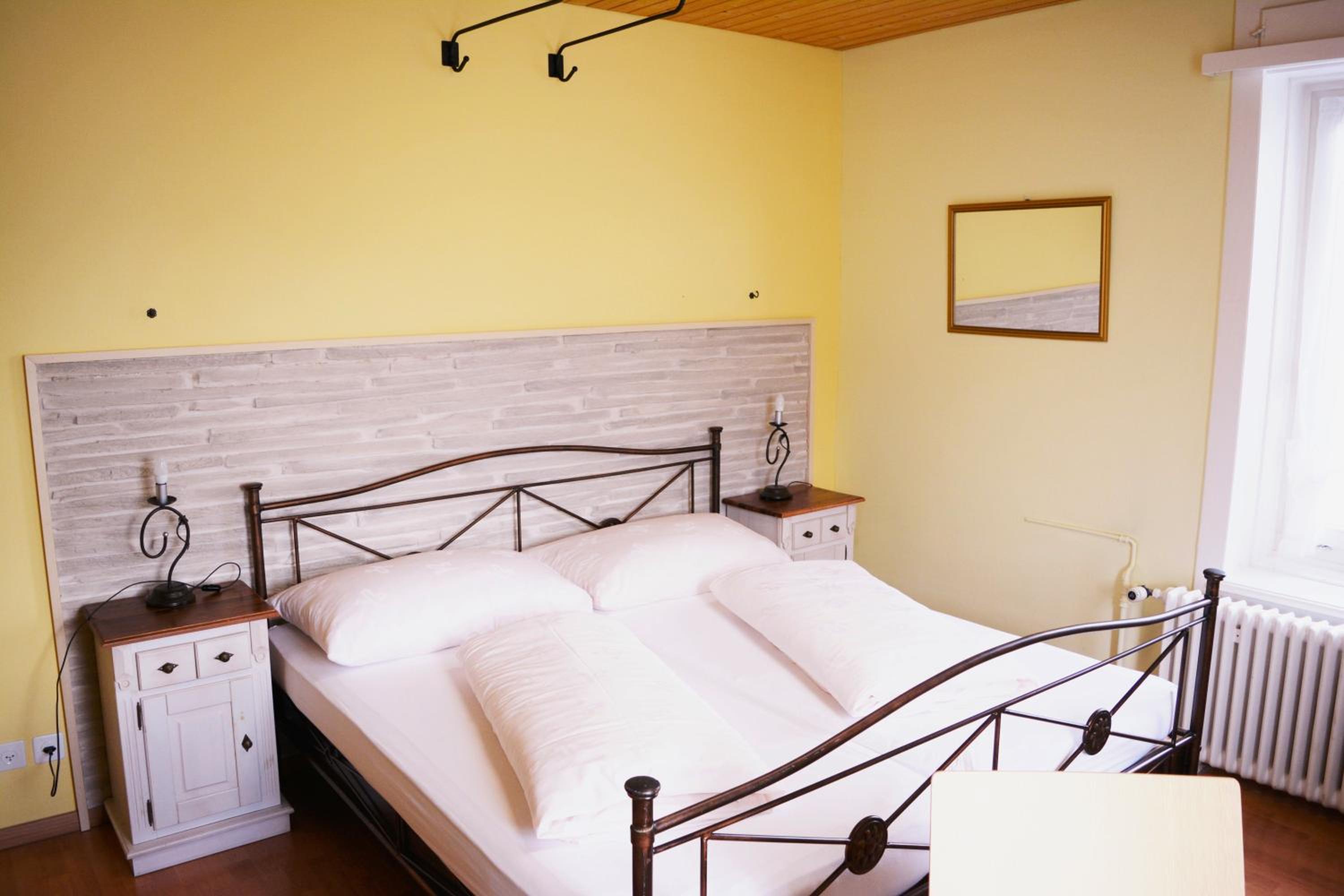 Double Room - Photo 3